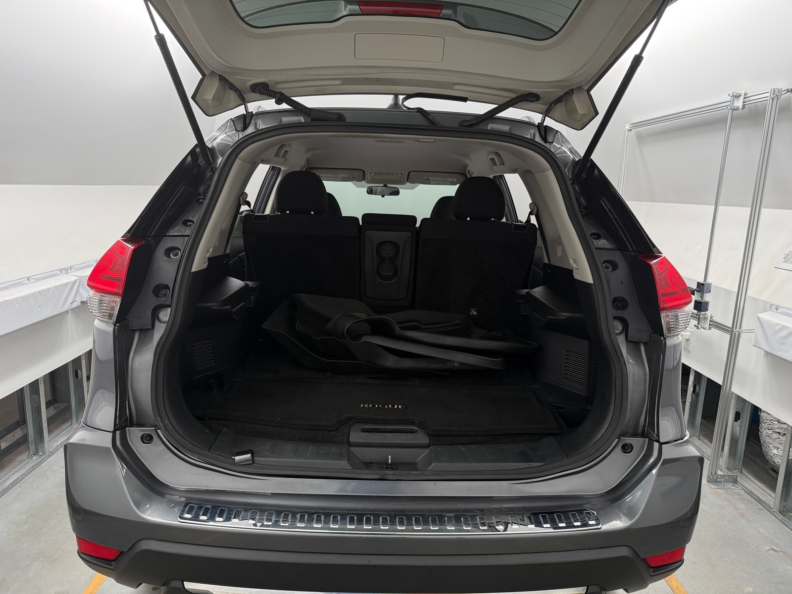 Thumbnail: 2017 Nissan Rogue - 7