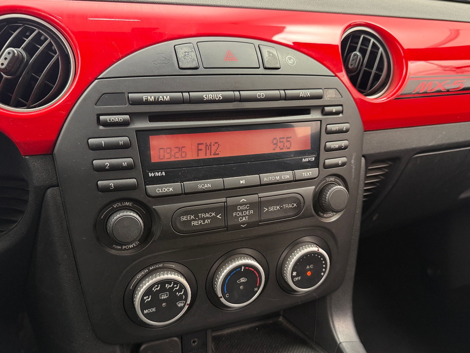 Thumbnail: 2013 Mazda MX-5 Miata - 3