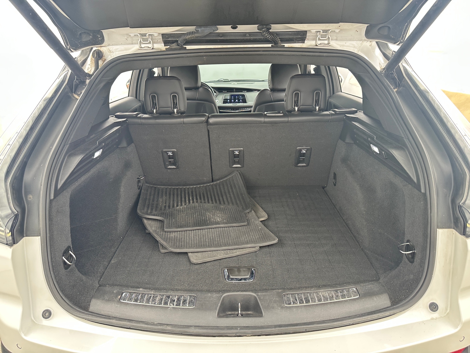 Thumbnail: 2020 Cadillac XT4 - 6