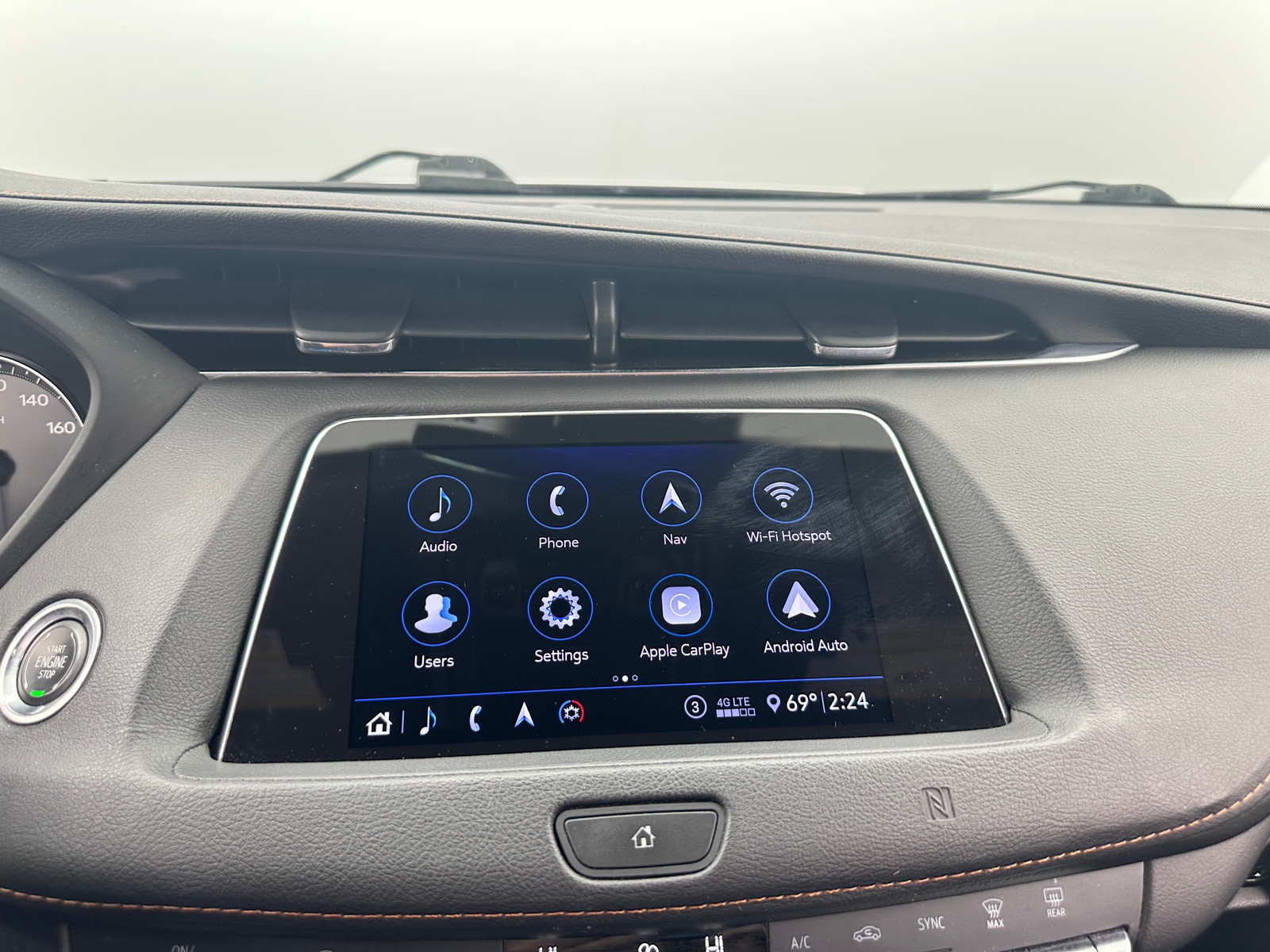 Thumbnail: 2020 Cadillac XT4 - 3
