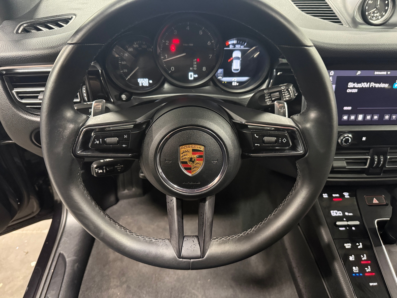 Thumbnail: 2023 Porsche Macan - 4