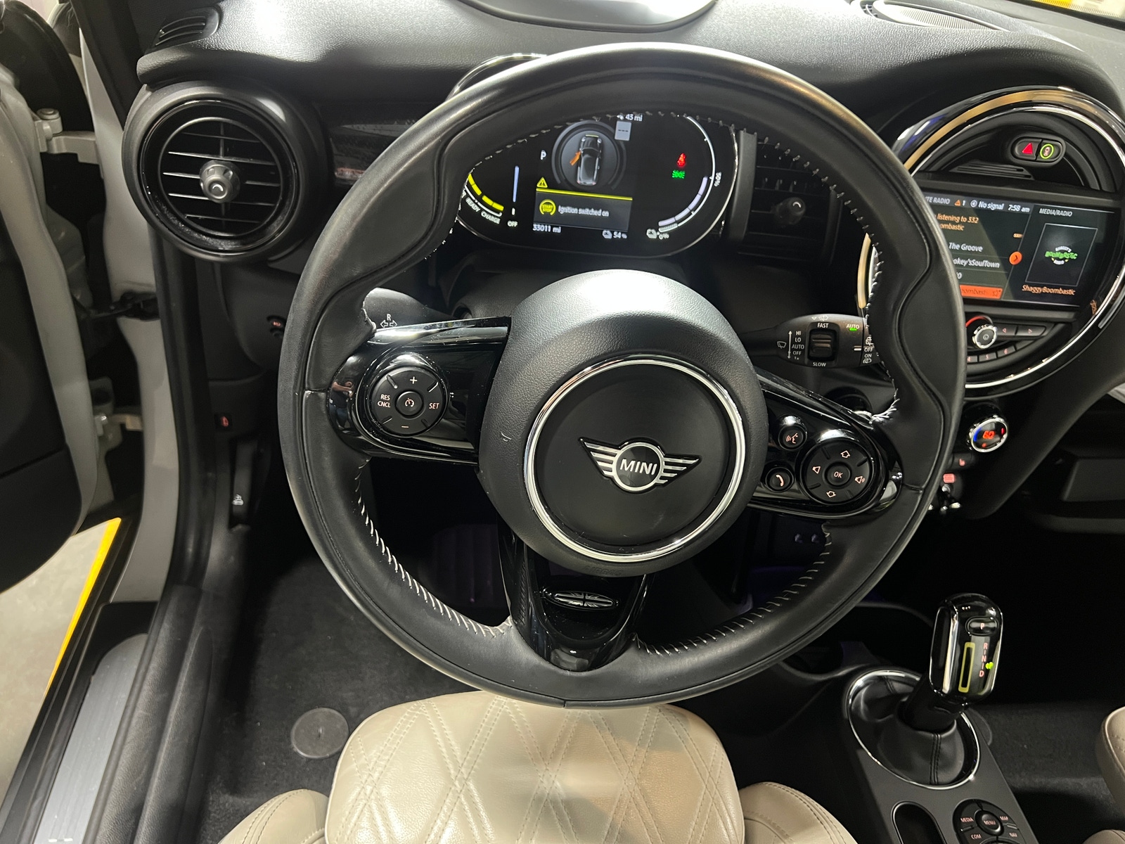 Thumbnail: 2020 MINI Cooper Hardtop - 4