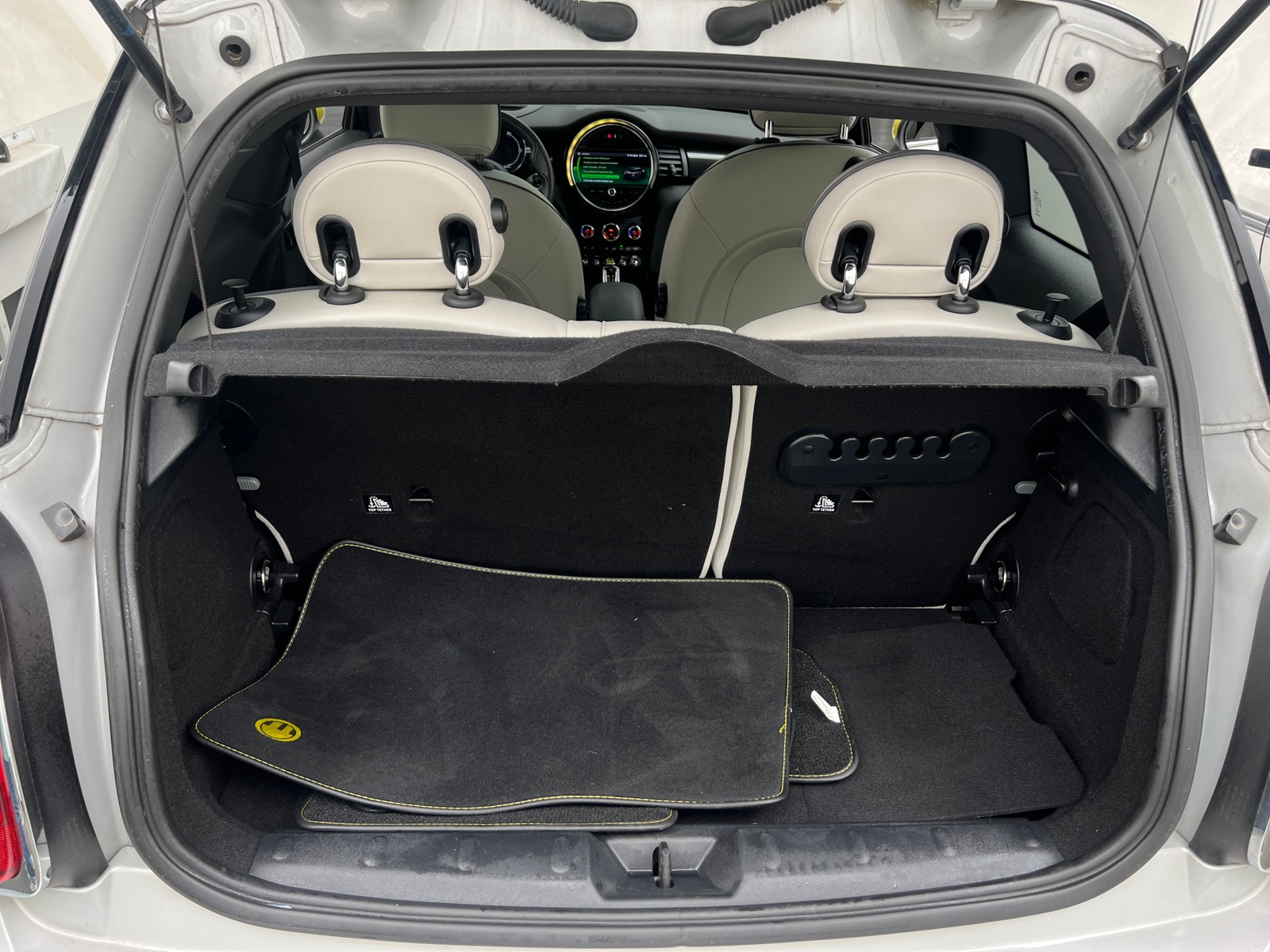 Thumbnail: 2020 MINI Cooper Hardtop - 6