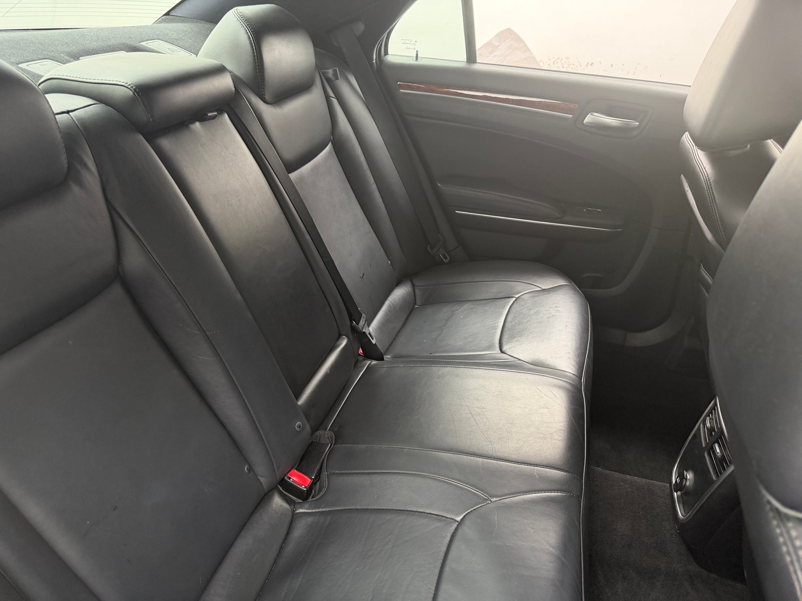 Thumbnail: 2014 Chrysler 300 - 5