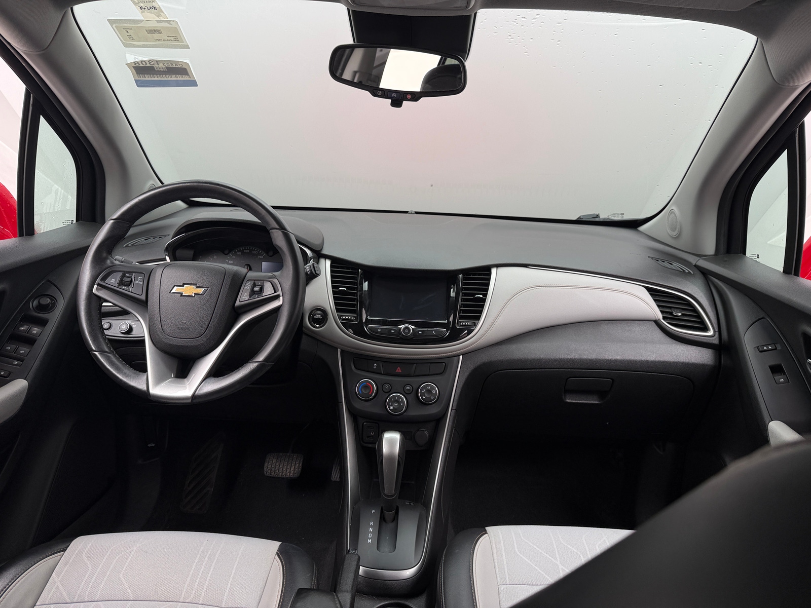 Thumbnail: 2017 Chevrolet Trax - 3