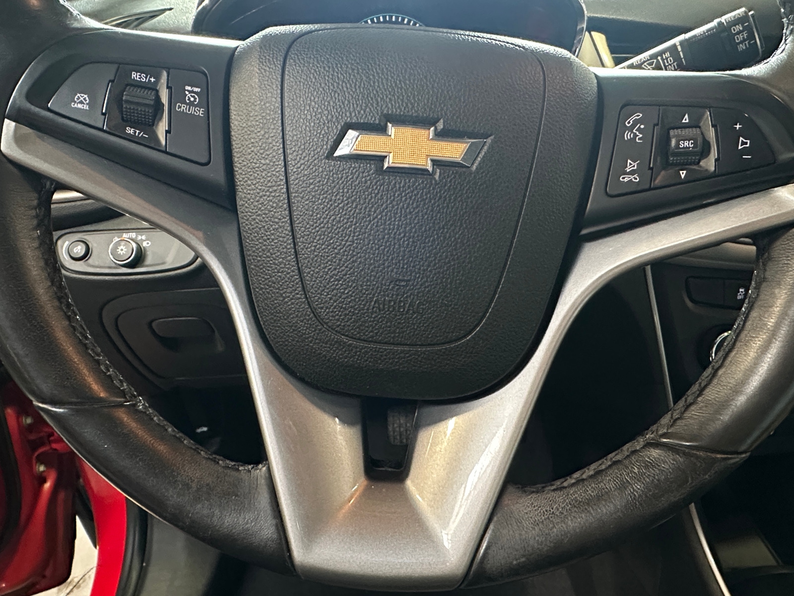 Thumbnail: 2017 Chevrolet Trax - 5