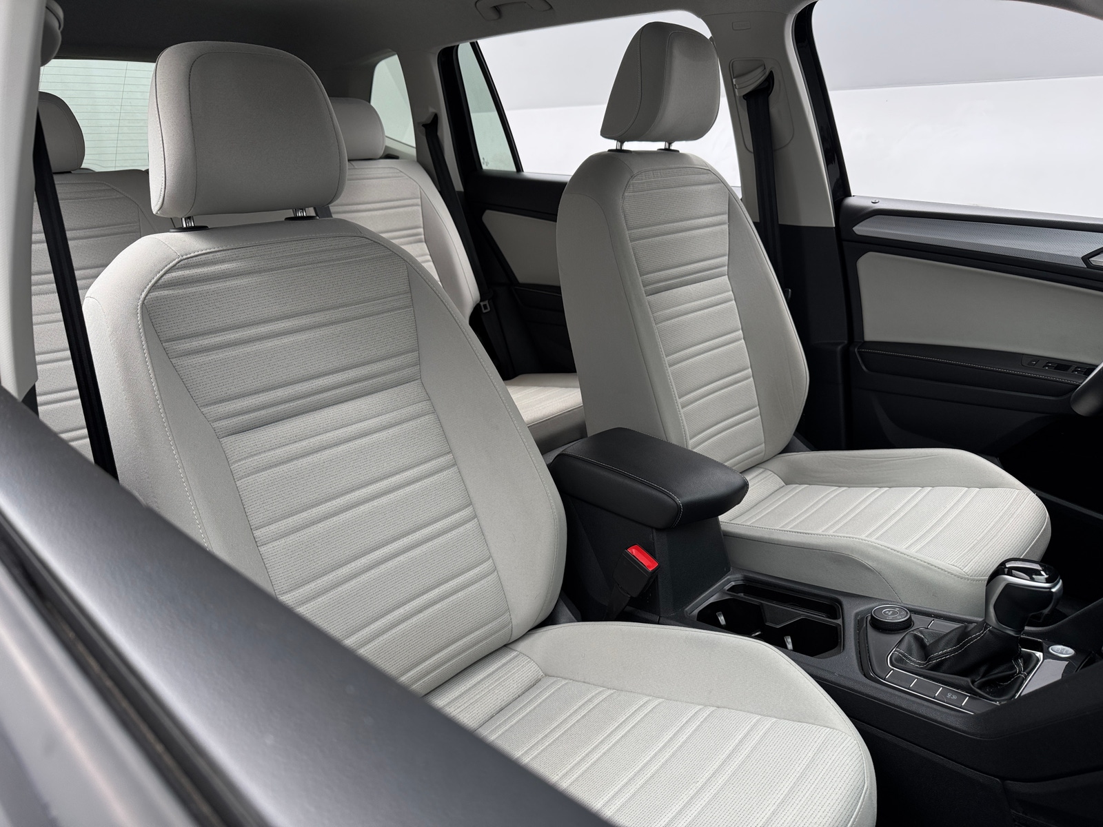 Thumbnail: 2024 Volkswagen Tiguan - 2