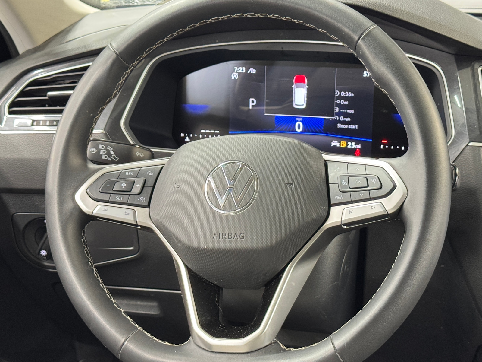 Thumbnail: 2024 Volkswagen Tiguan - 5