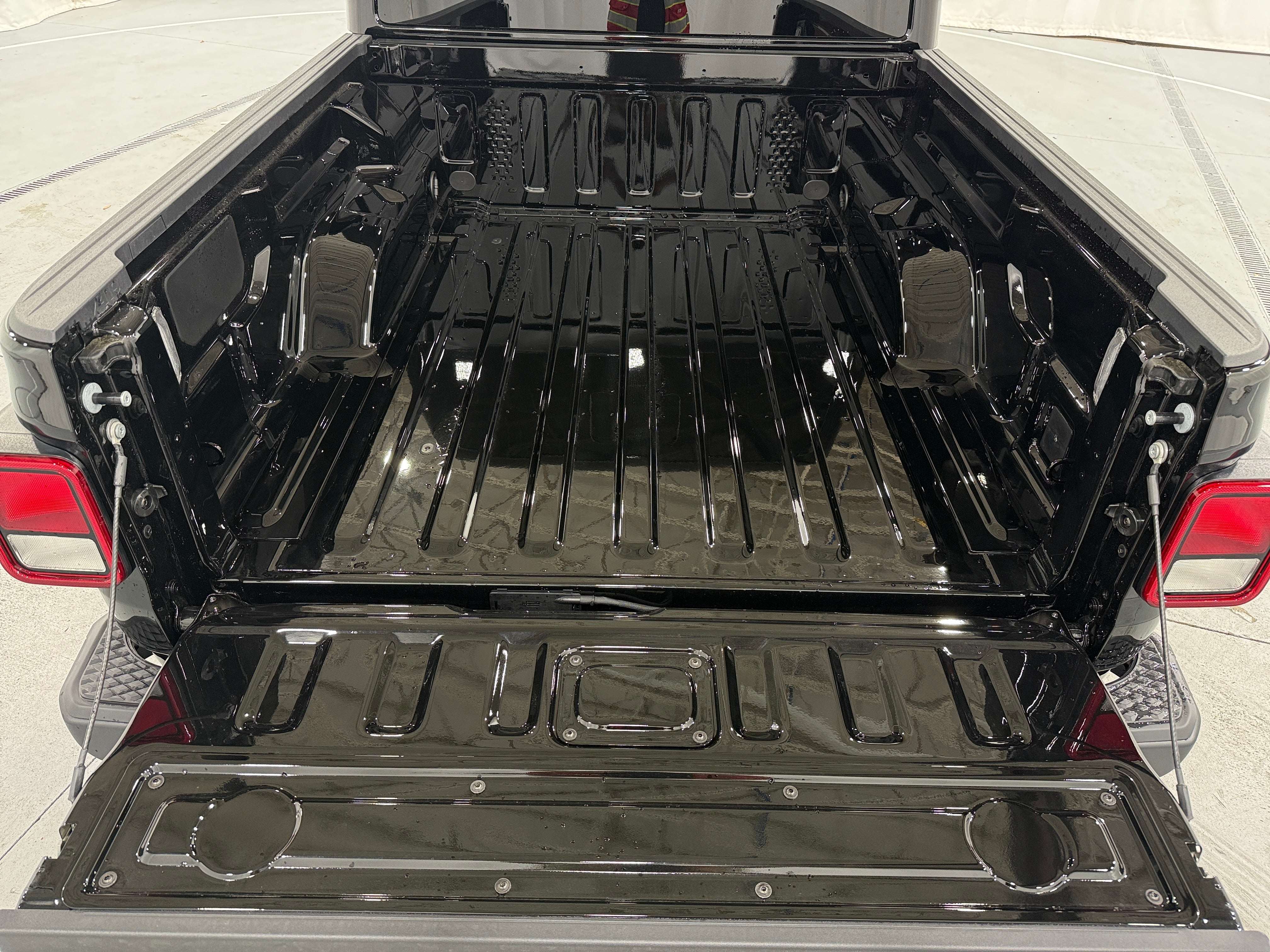 2026 Jeep Gladiator Sport S Auto's photo