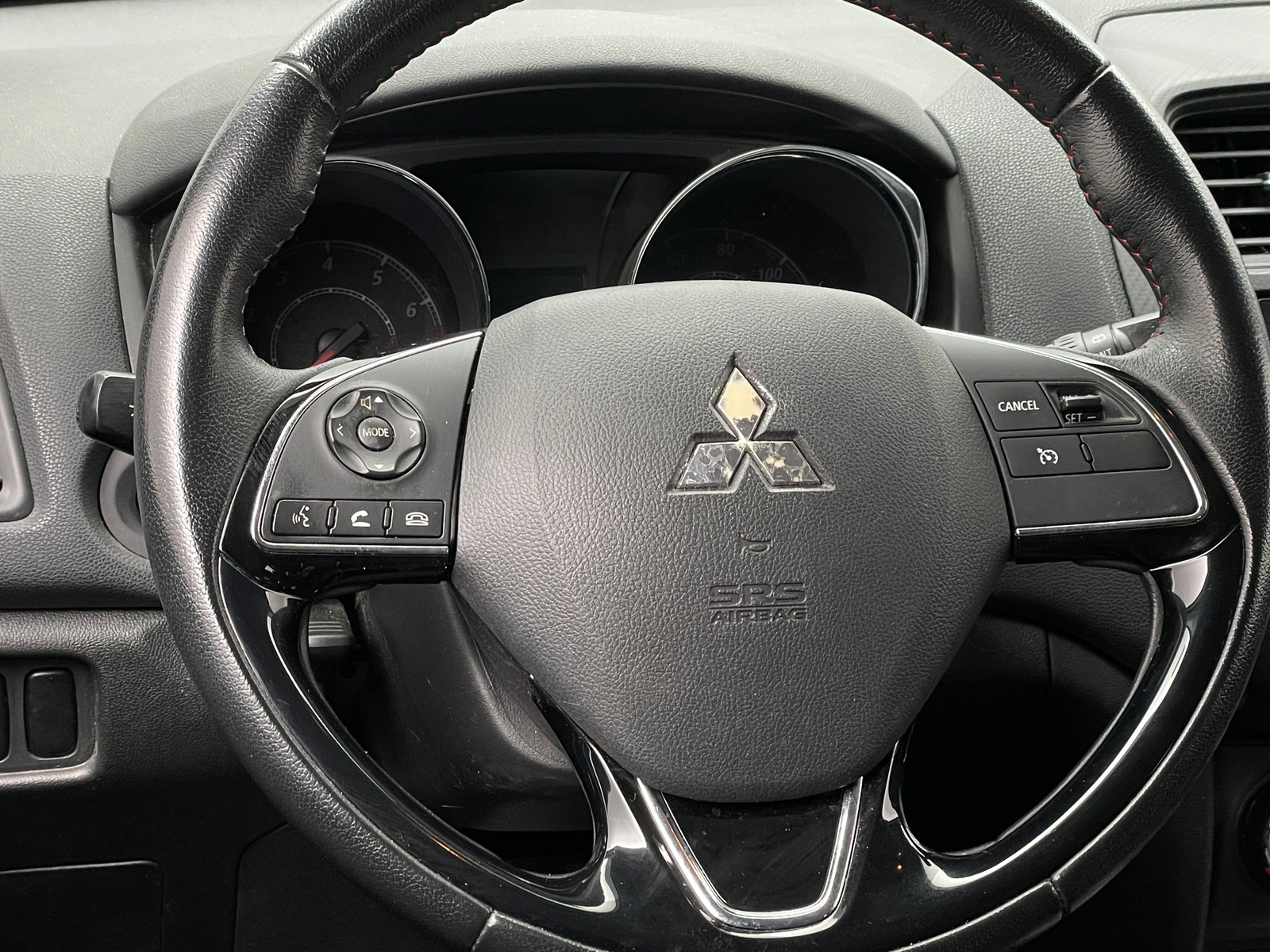 Thumbnail: 2019 Mitsubishi Outlander Sport - 5