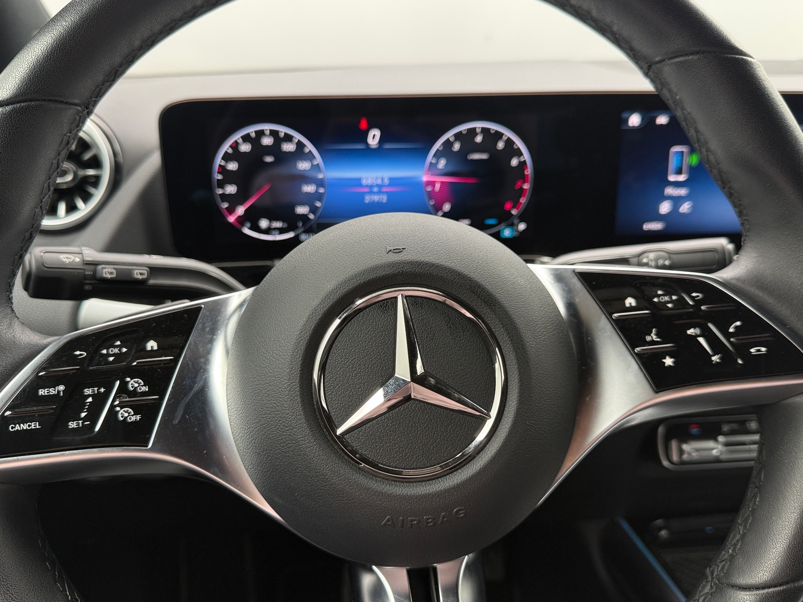 Thumbnail: 2025 Mercedes-Benz GLA - 4