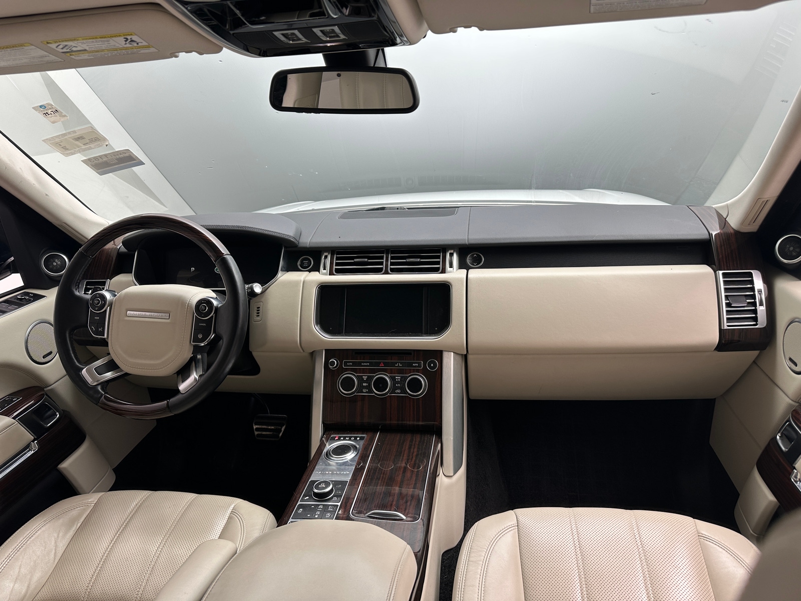 Thumbnail: 2015 Land Rover Range Rover - 2