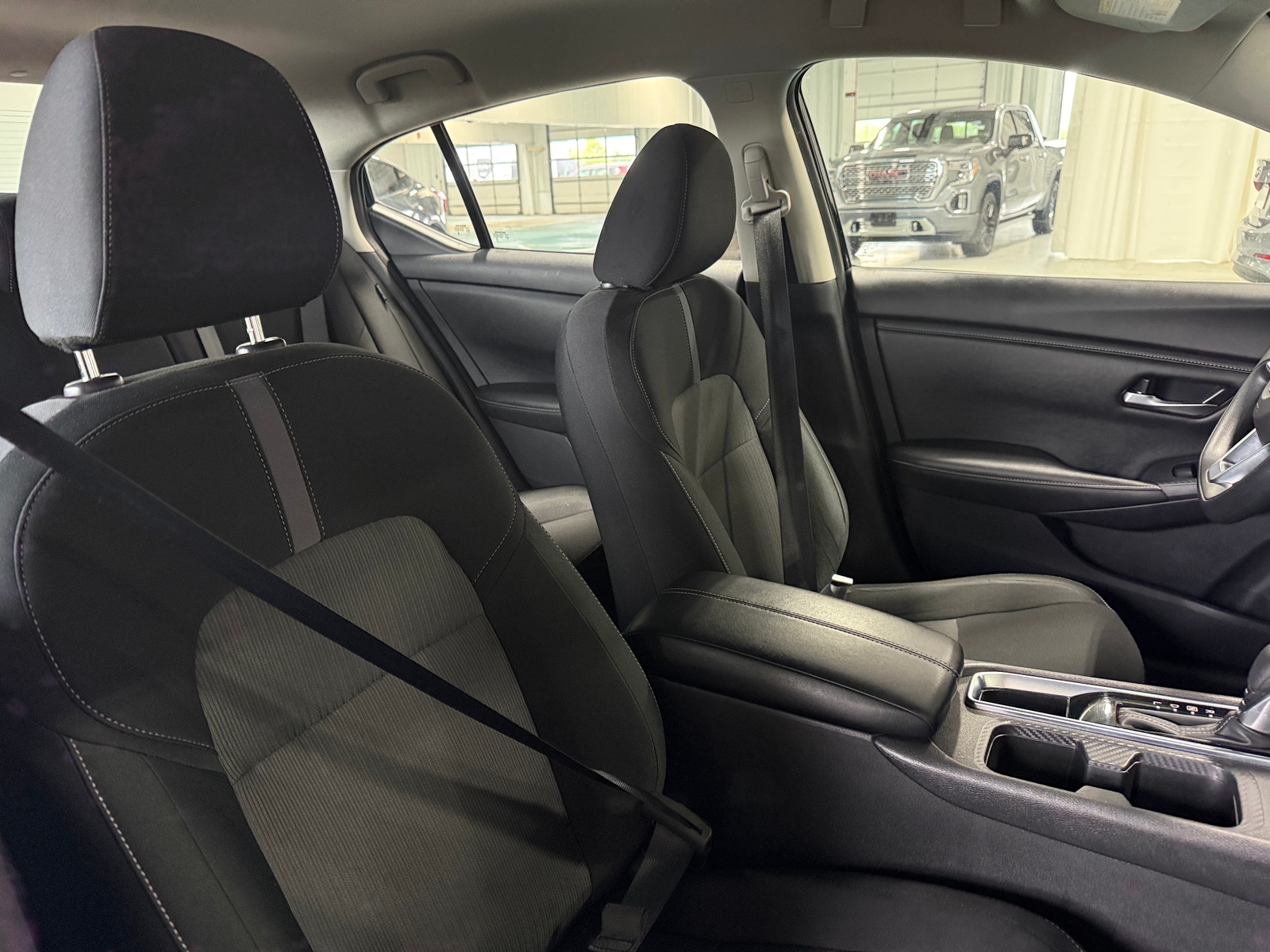 Thumbnail: 2025 Nissan Sentra - 2