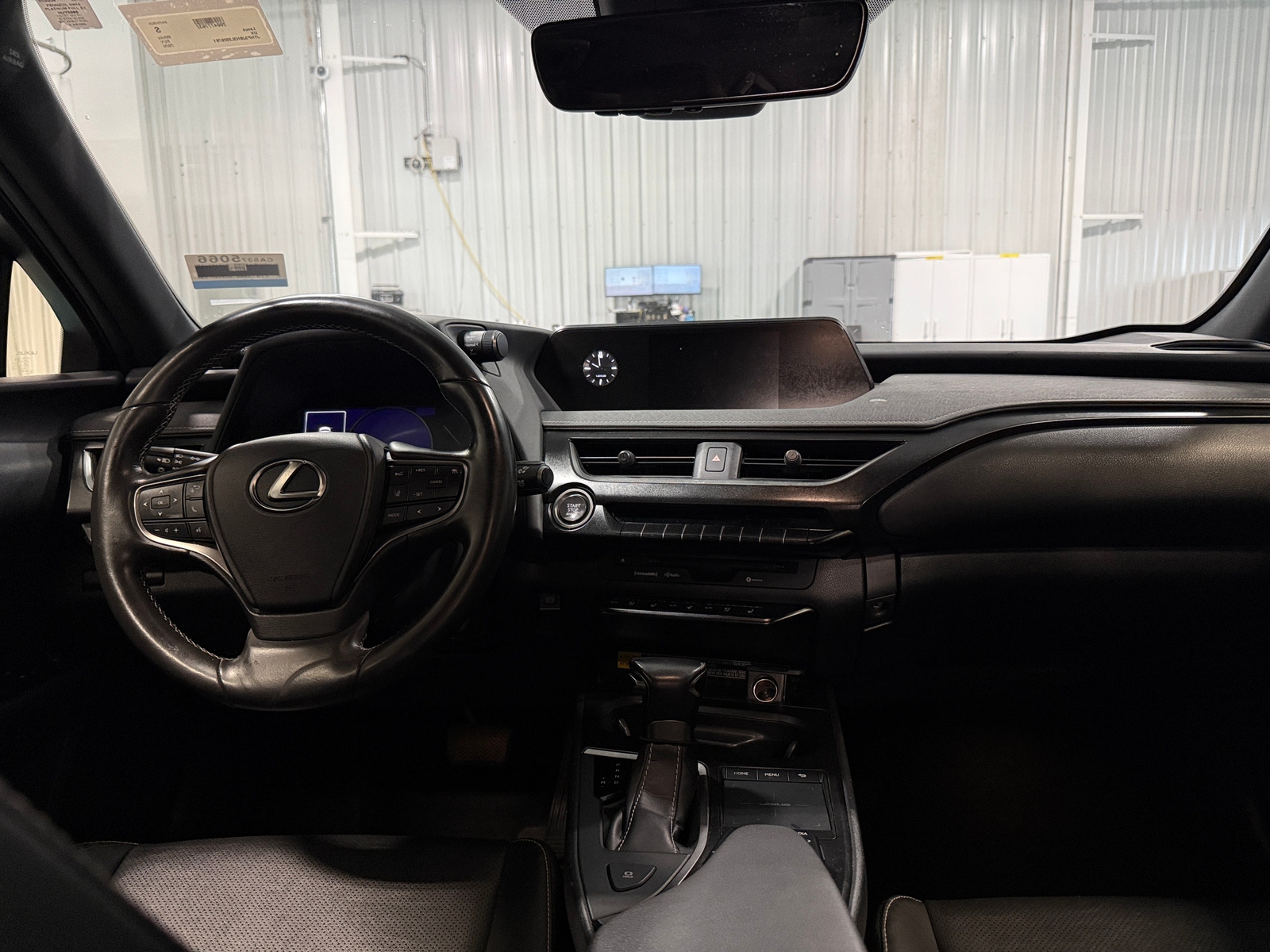 Thumbnail: 2020 Lexus UX - 2