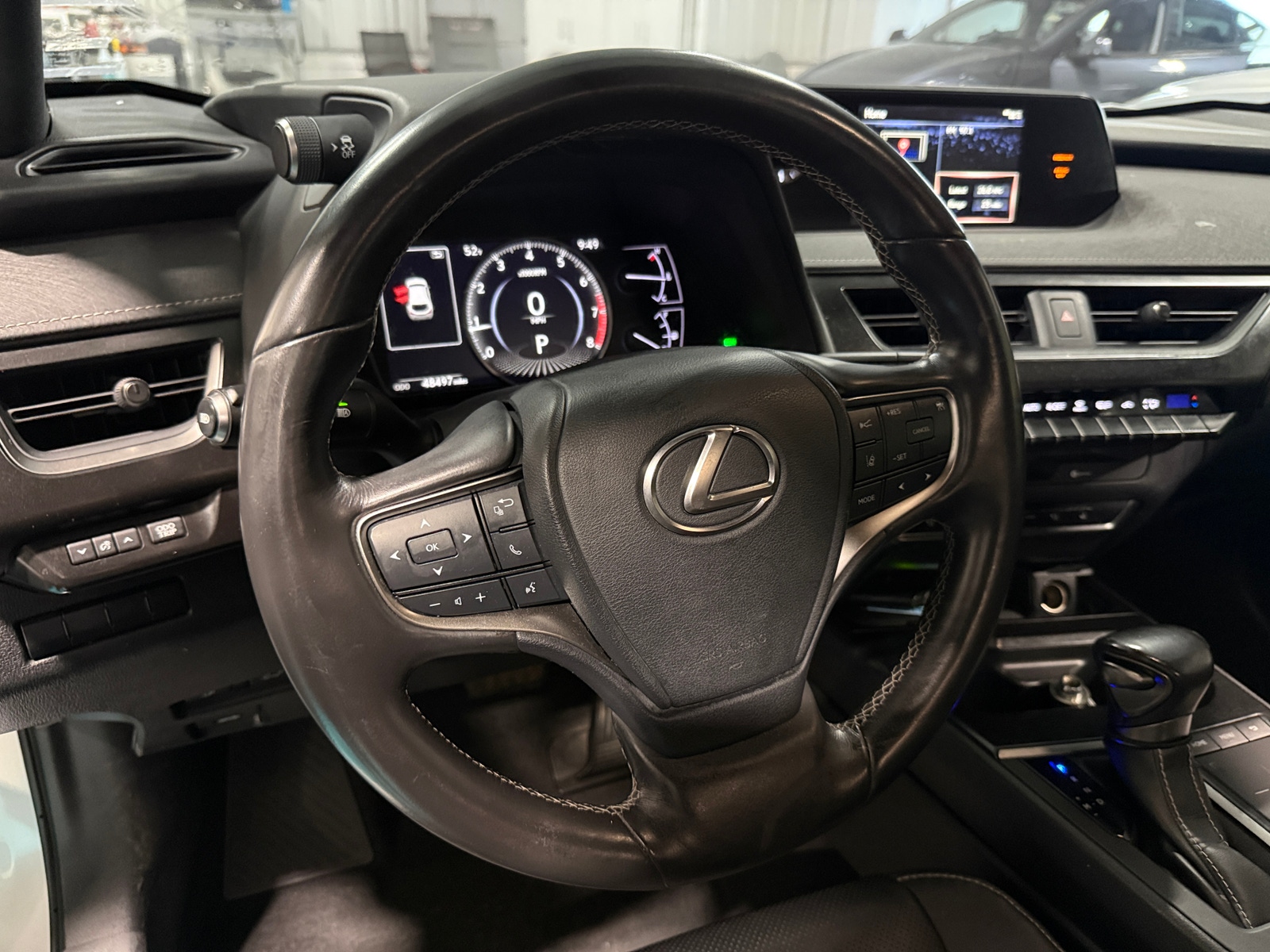 Thumbnail: 2020 Lexus UX - 4