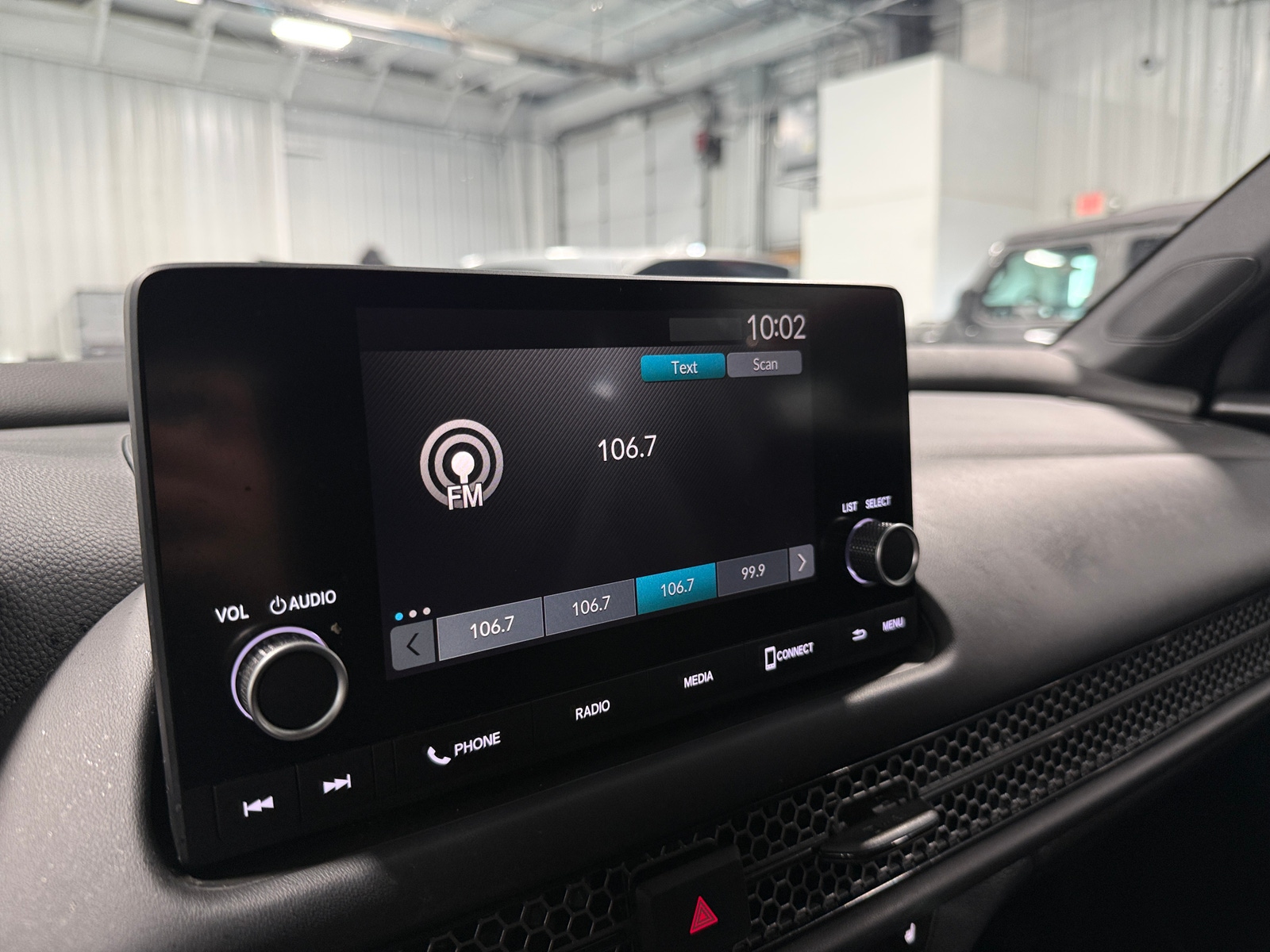 Thumbnail: 2023 Honda HR-V - 4