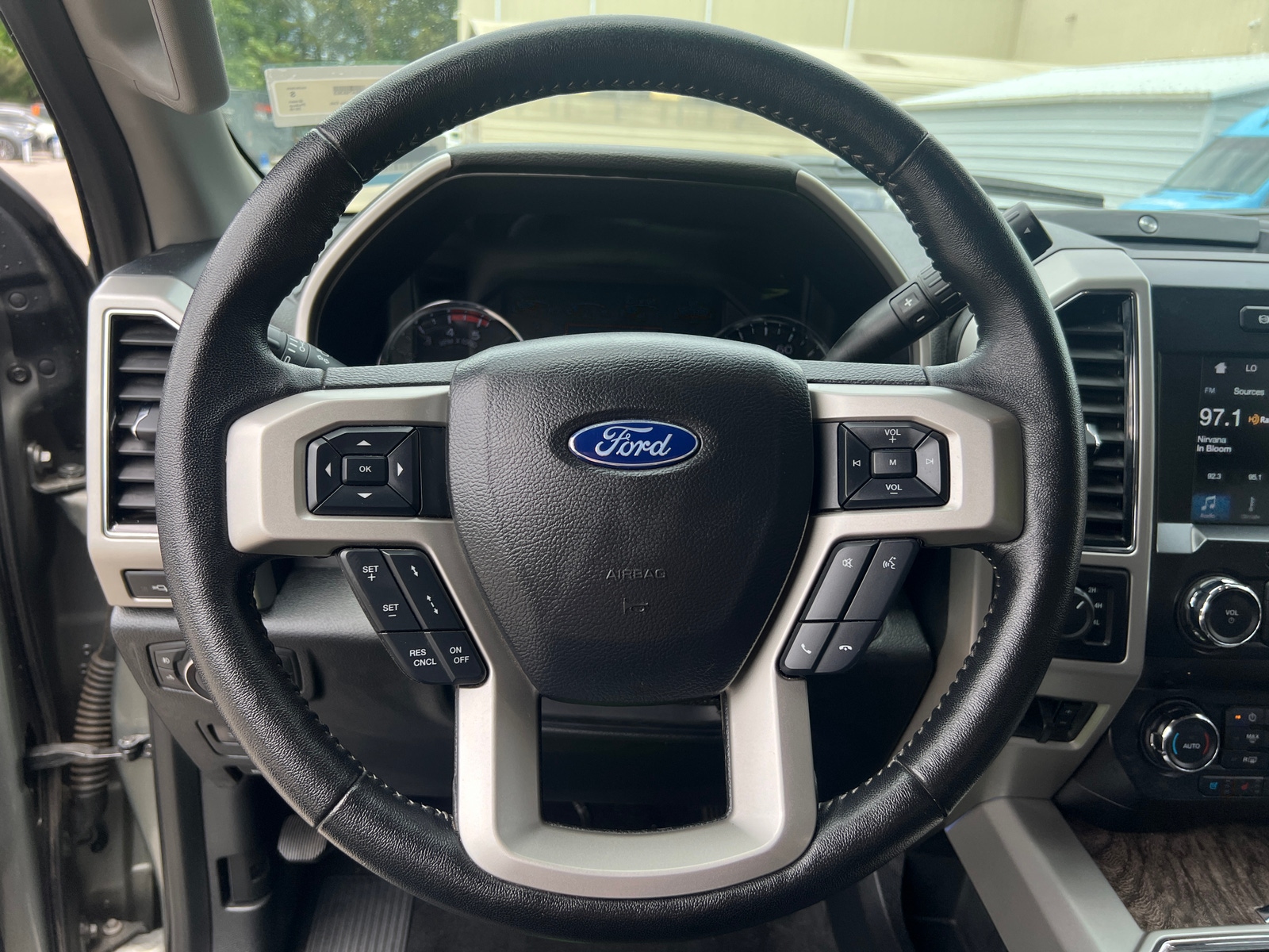 Thumbnail: 2019 Ford Econoline - 4