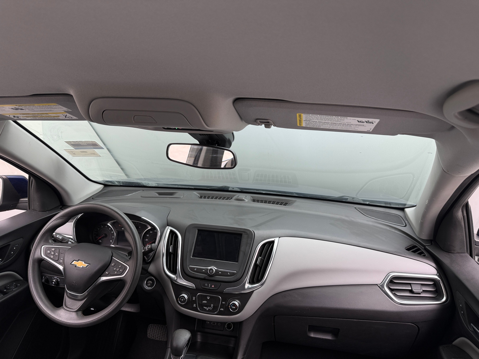 Thumbnail: 2022 Chevrolet Equinox - 3