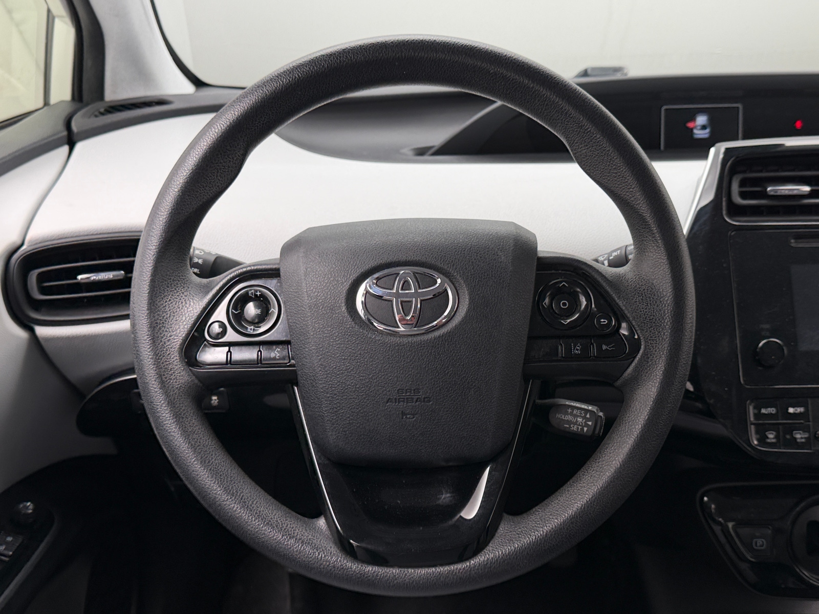 Thumbnail: 2019 Toyota Prius - 5