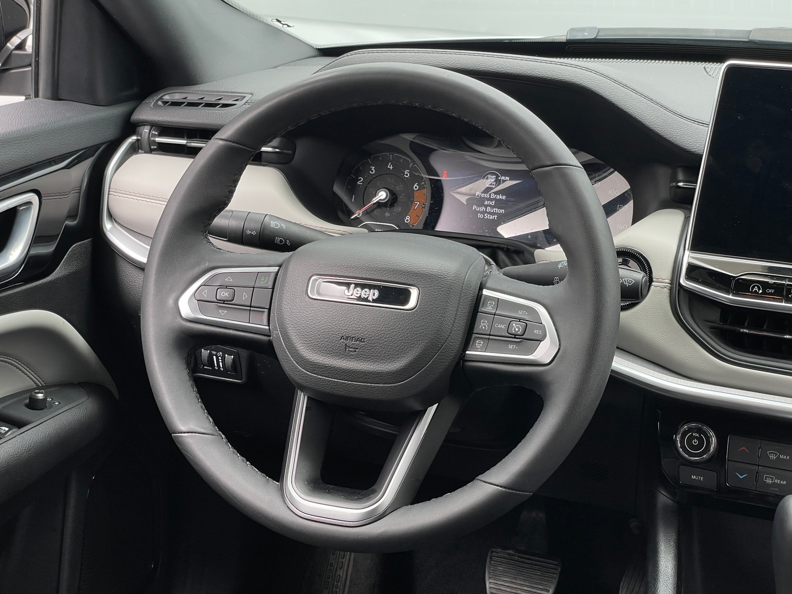Thumbnail: 2025 Jeep Compass - 4