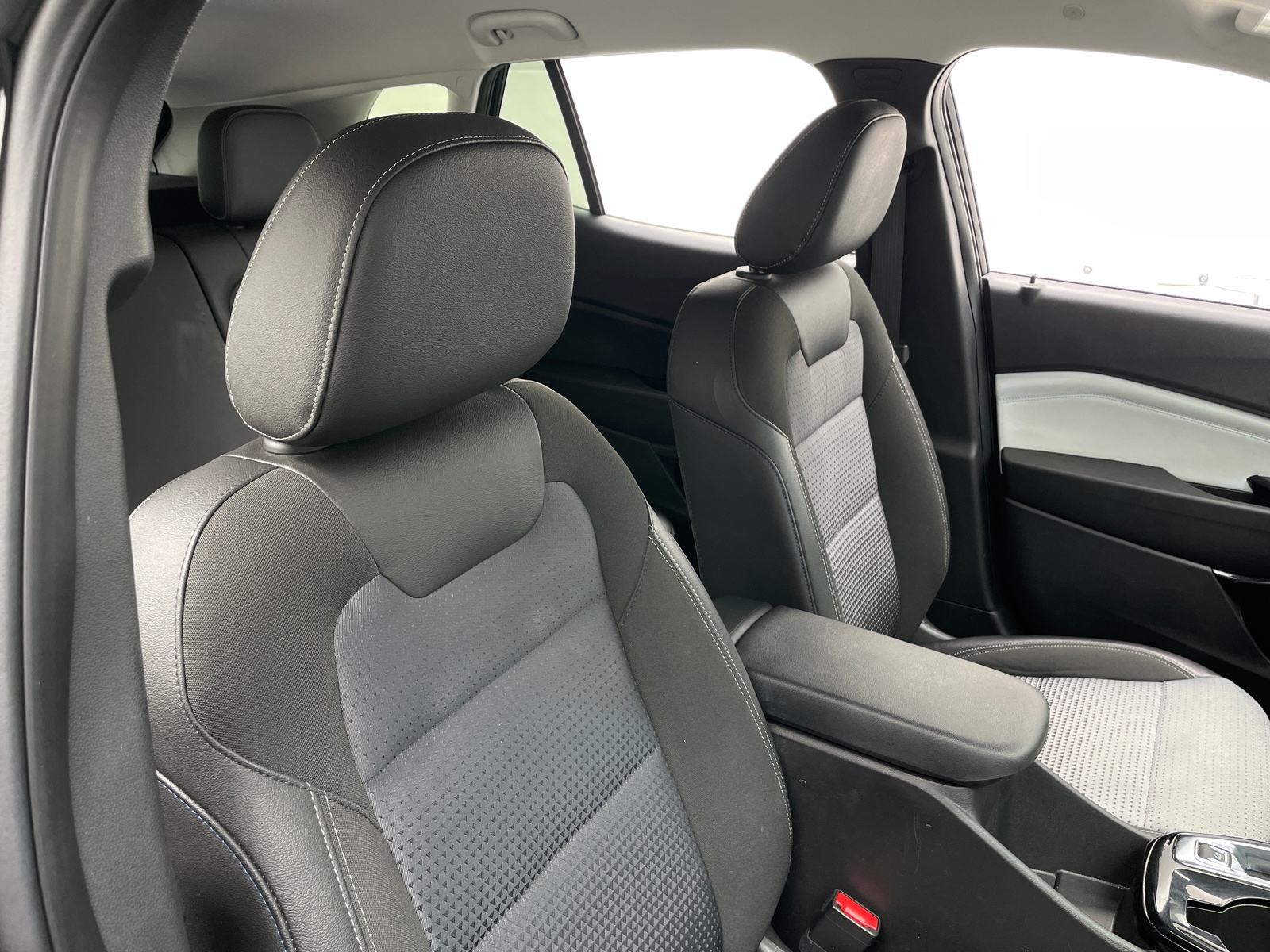 Thumbnail: 2025 Chevrolet Trax - 2