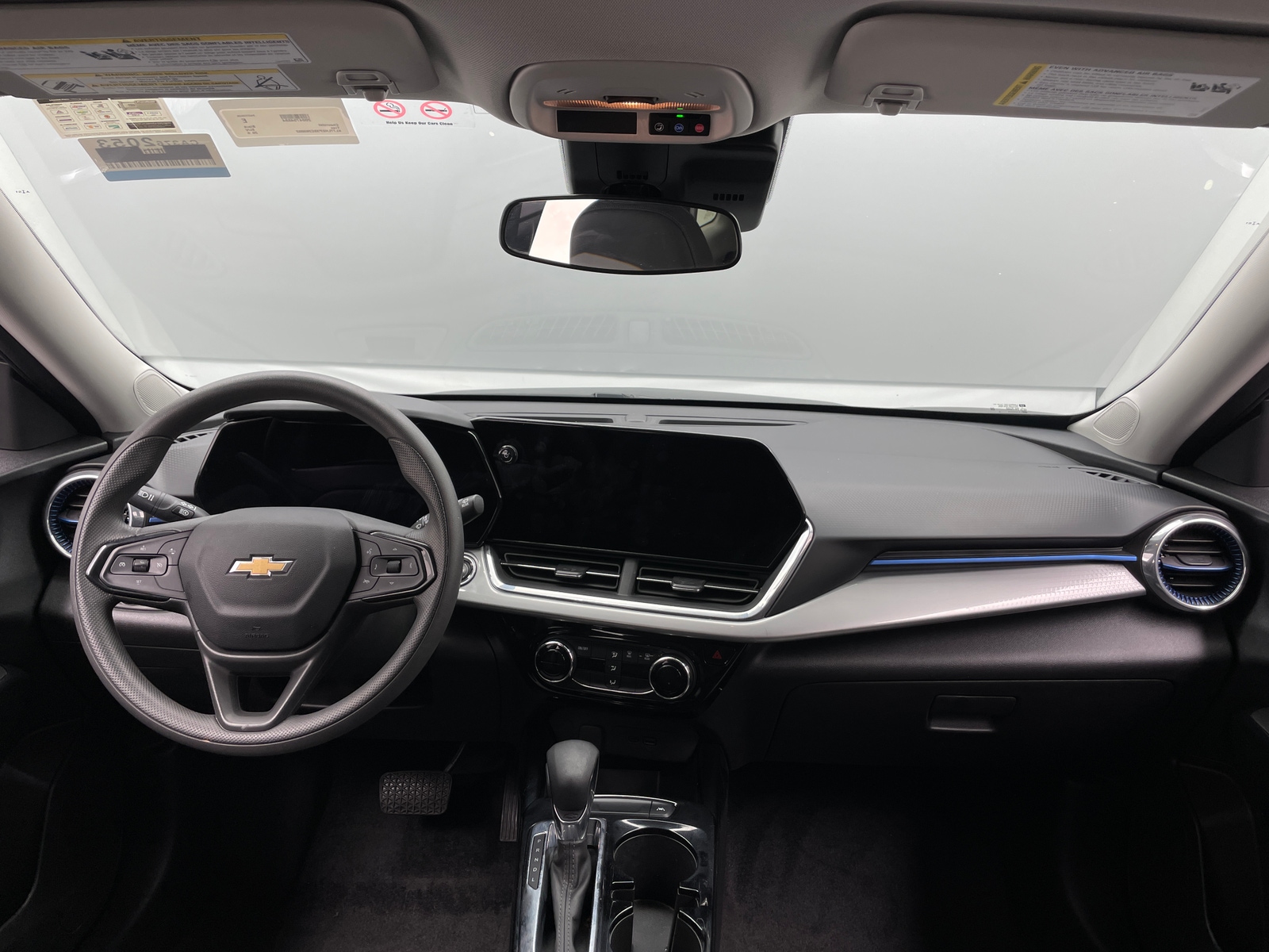 Thumbnail: 2025 Chevrolet Trax - 3
