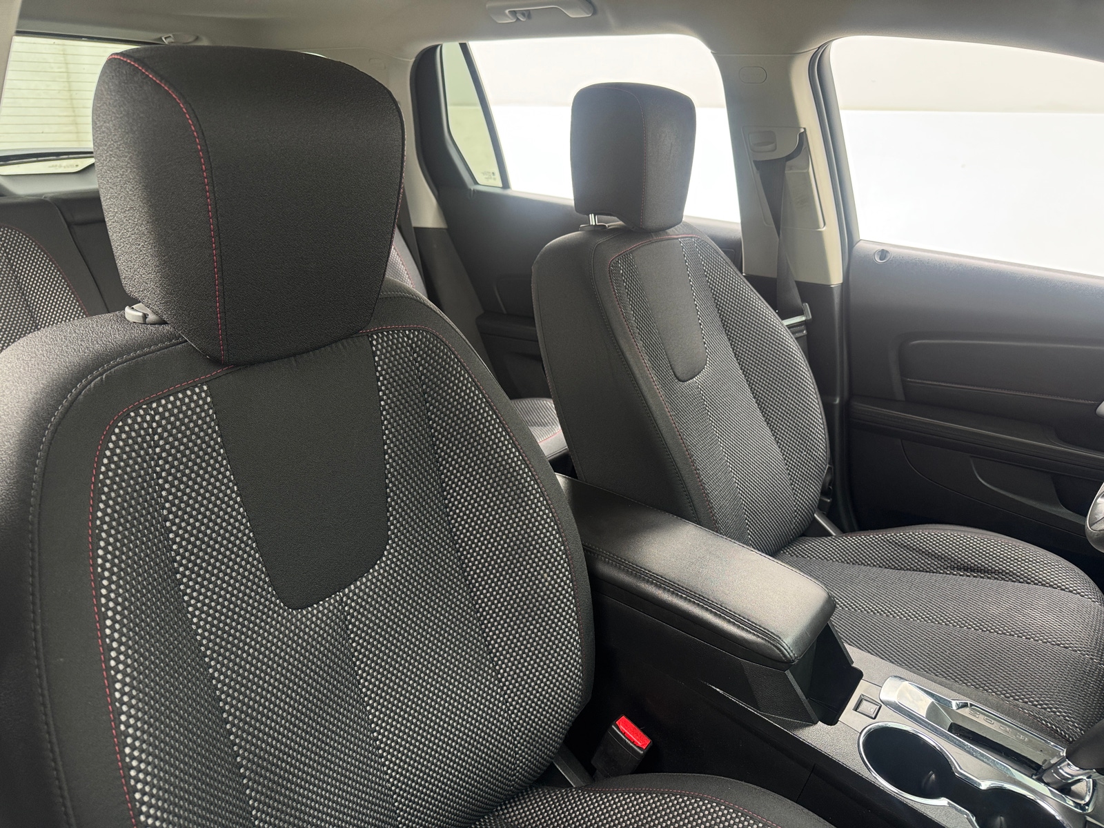 Thumbnail: 2017 GMC Terrain - 2