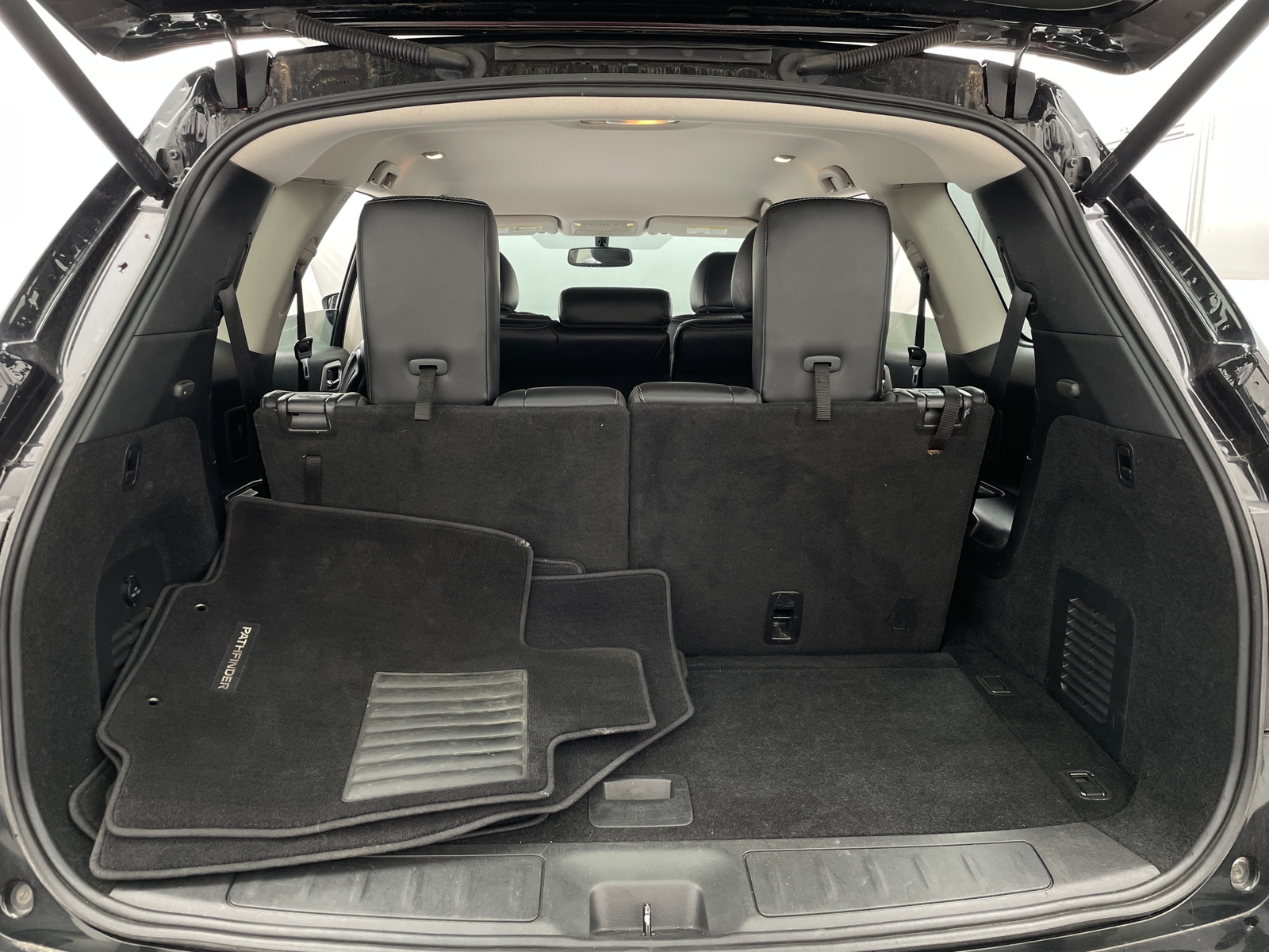 Thumbnail: 2019 Nissan Pathfinder - 6