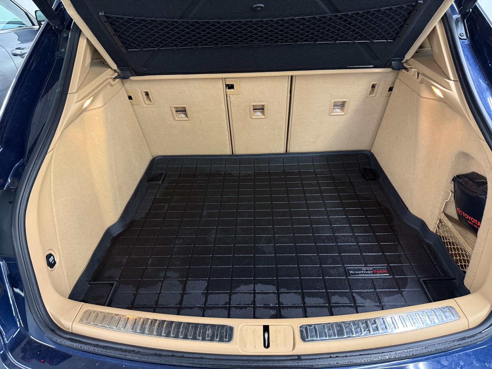 Thumbnail: 2016 Porsche Macan - 6