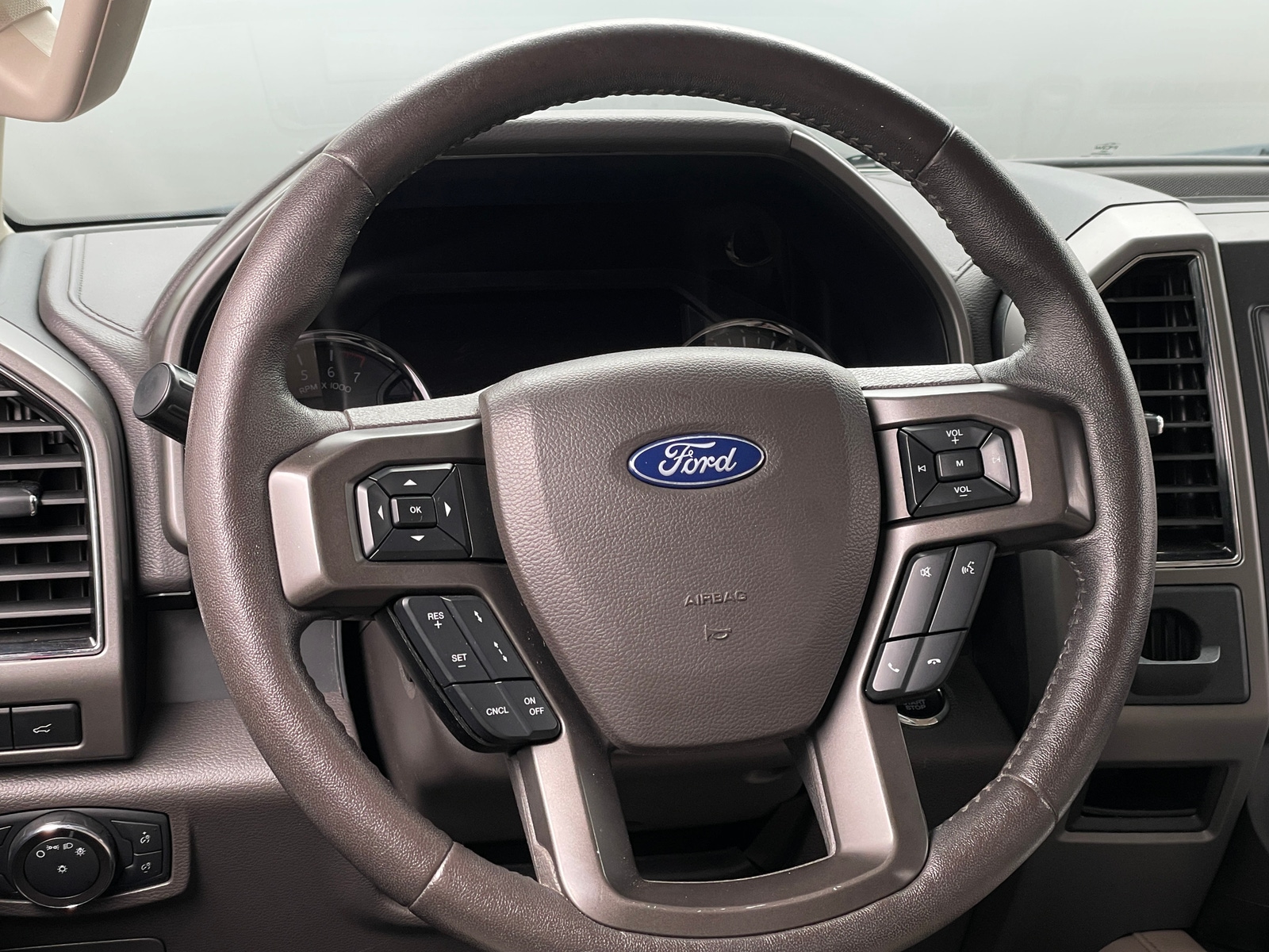 Thumbnail: 2019 Ford Expedition - 5