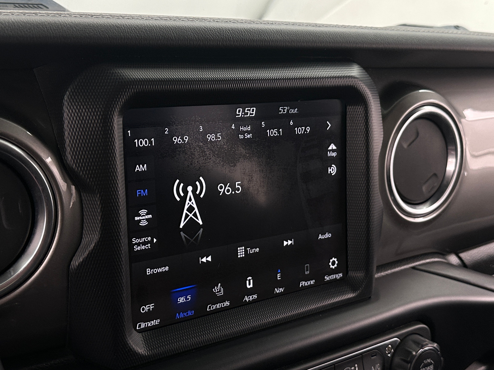 Thumbnail: 2020 Jeep Wrangler - 4