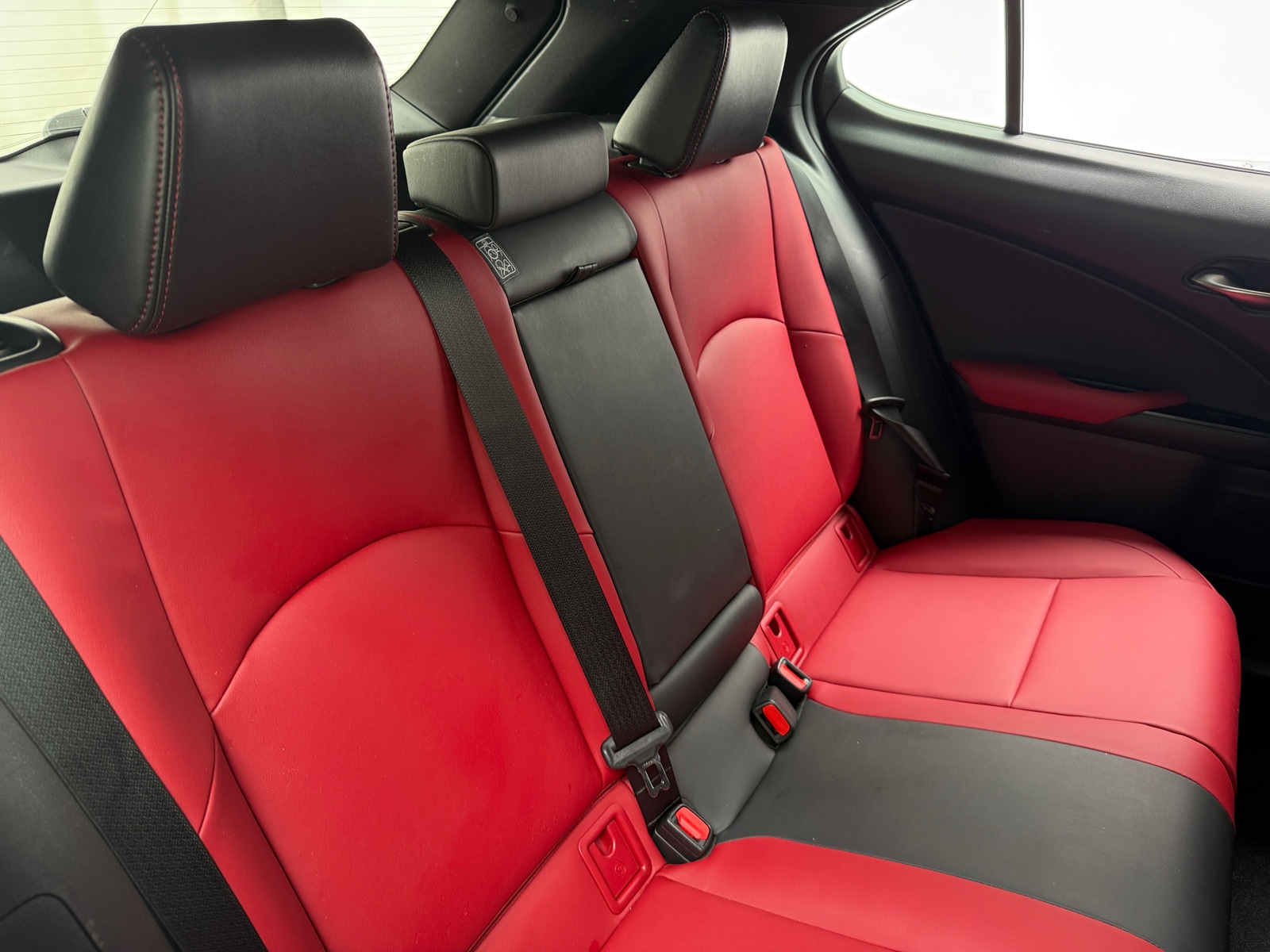 Thumbnail: 2019 Lexus UX - 5
