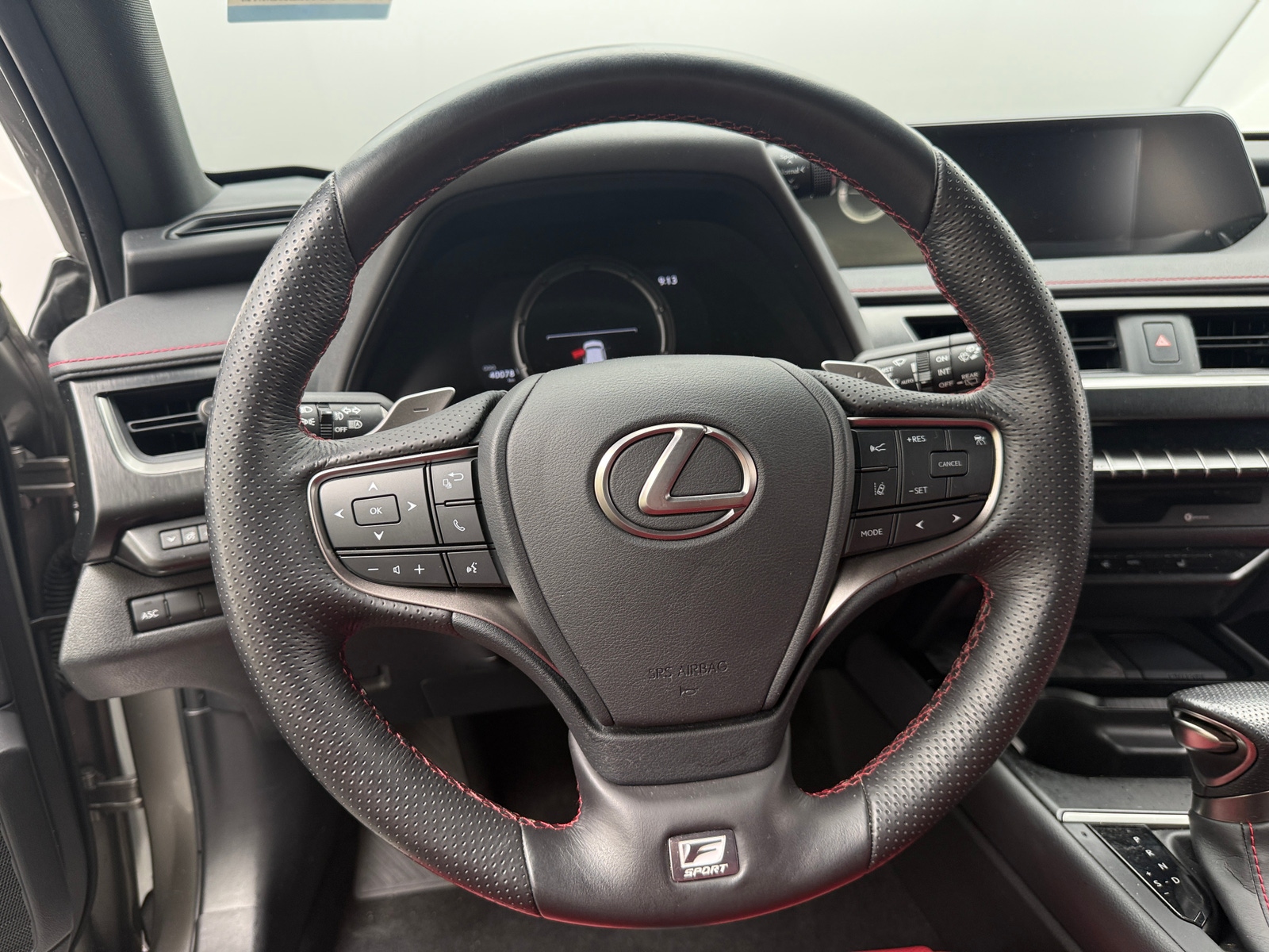 Thumbnail: 2019 Lexus UX - 4
