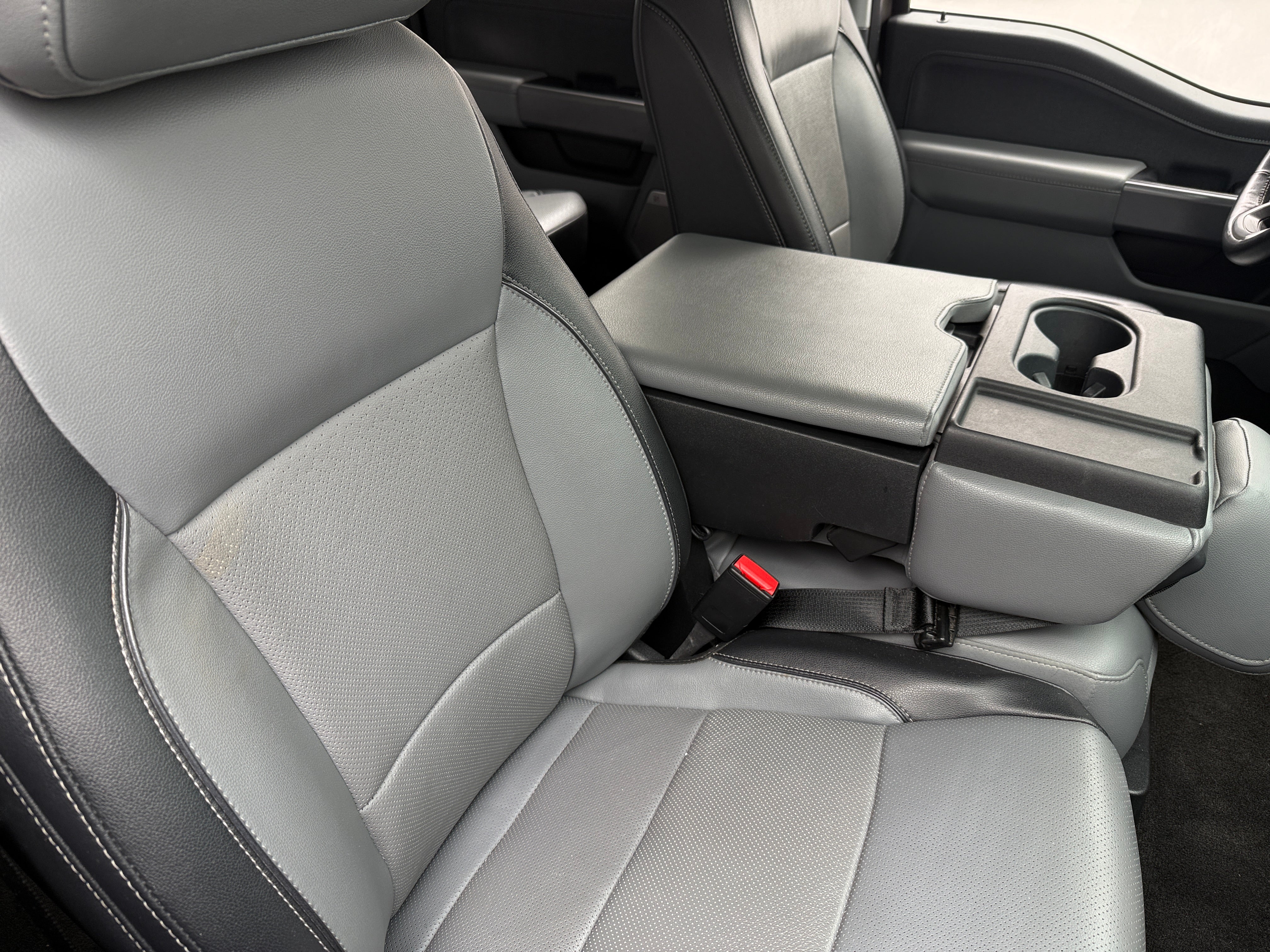 Used 2022 Ford F-150 Lariat with VIN 1FTFW1E53NKE68481 for sale in Little Rock