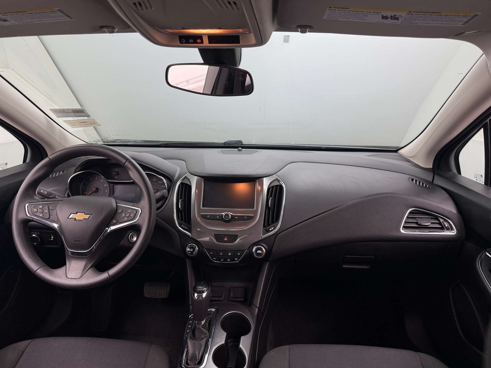Thumbnail: 2017 Chevrolet Cruze - 3