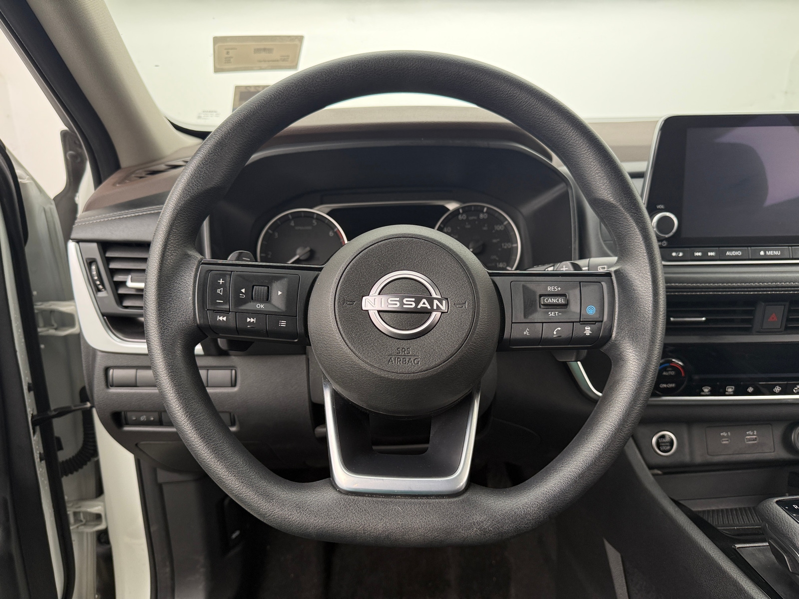 Thumbnail: 2023 Nissan Rogue - 5