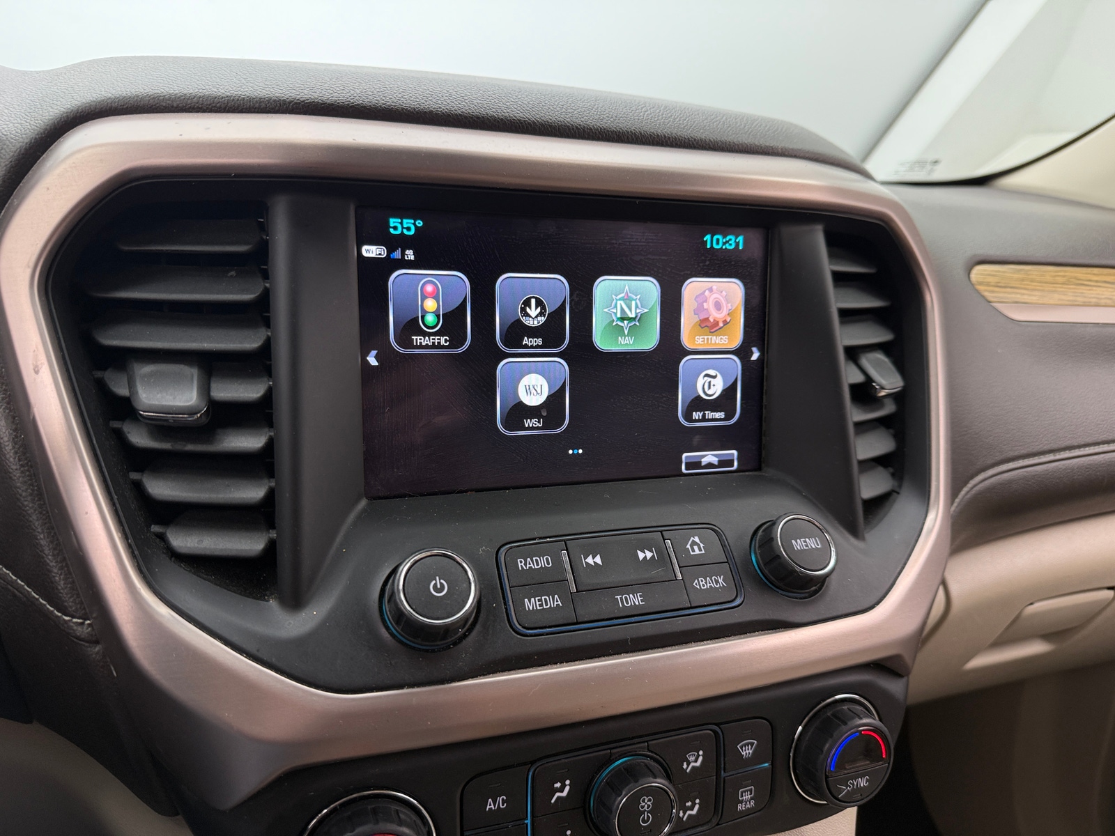 Thumbnail: 2017 GMC Acadia - 3