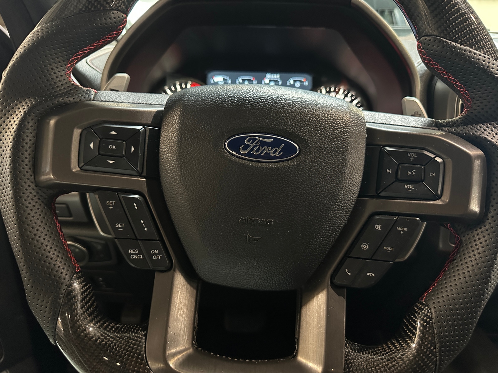 Thumbnail: 2018 Ford Econoline - 5