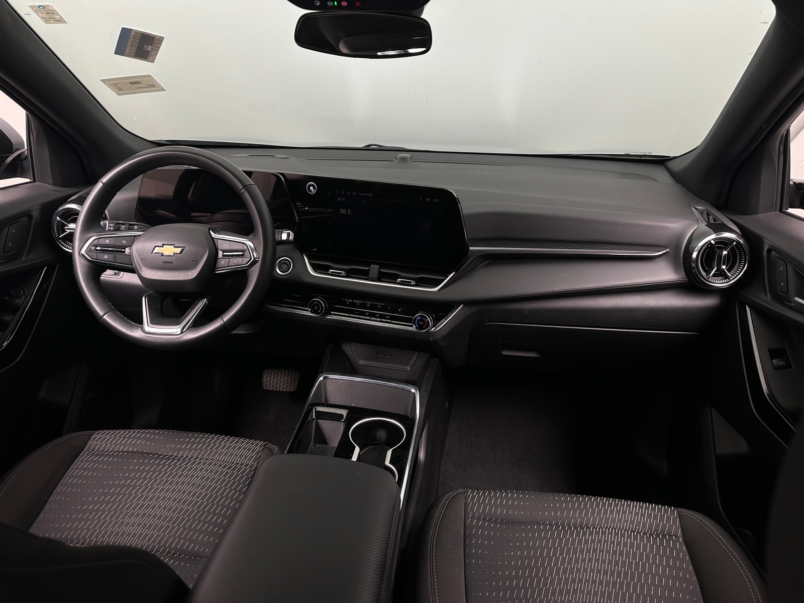 Thumbnail: 2025 Chevrolet Equinox - 3
