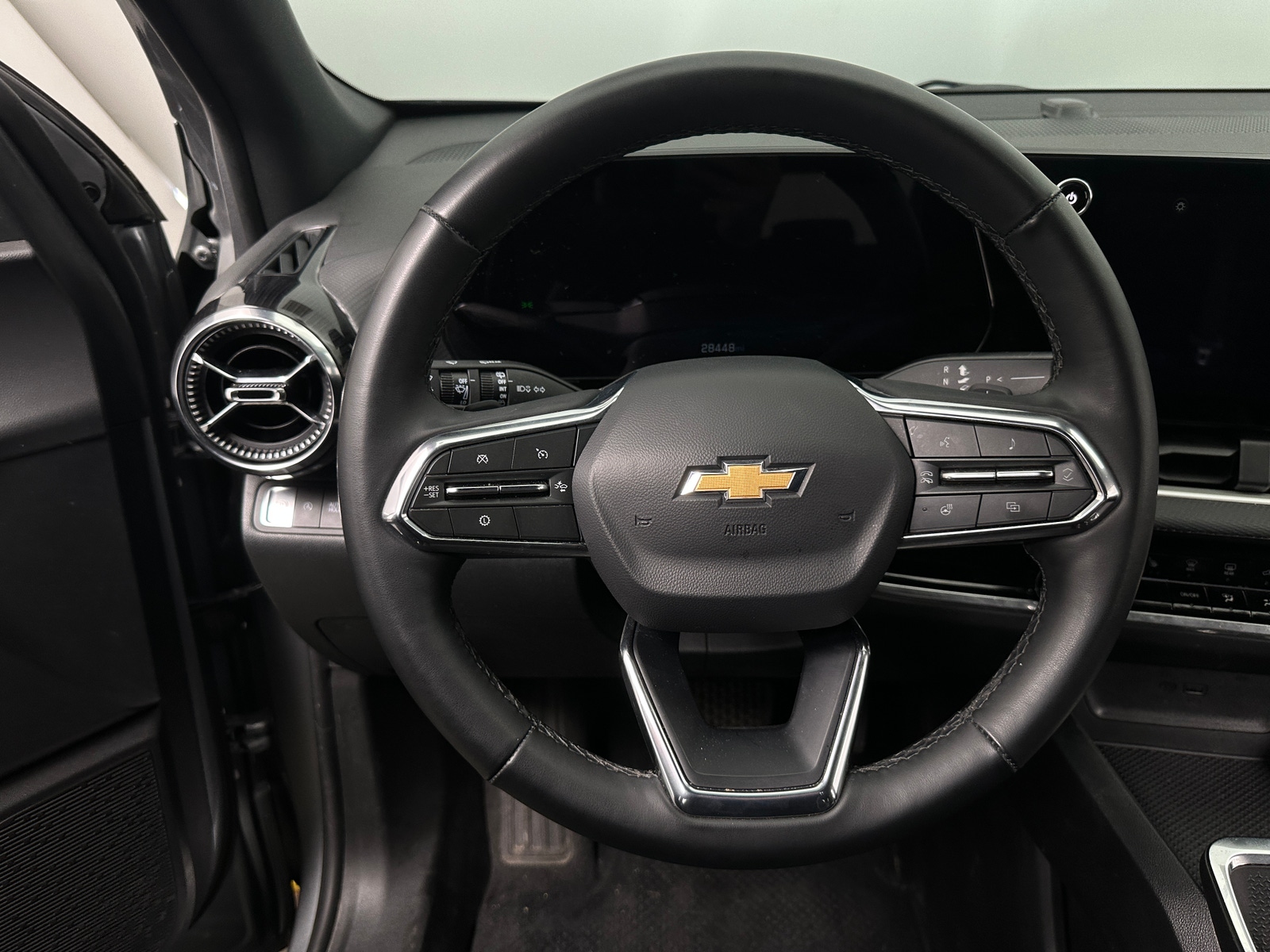 Thumbnail: 2025 Chevrolet Equinox - 5