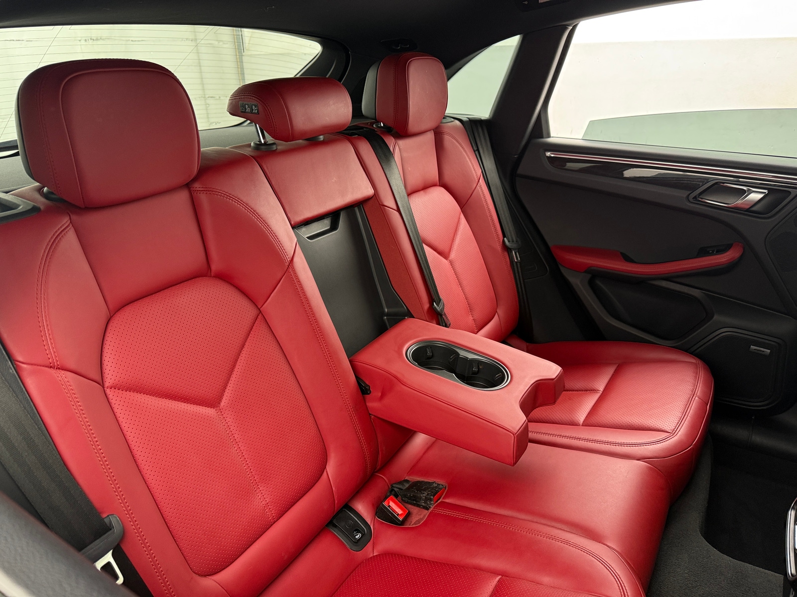 Thumbnail: 2020 Porsche Macan - 5