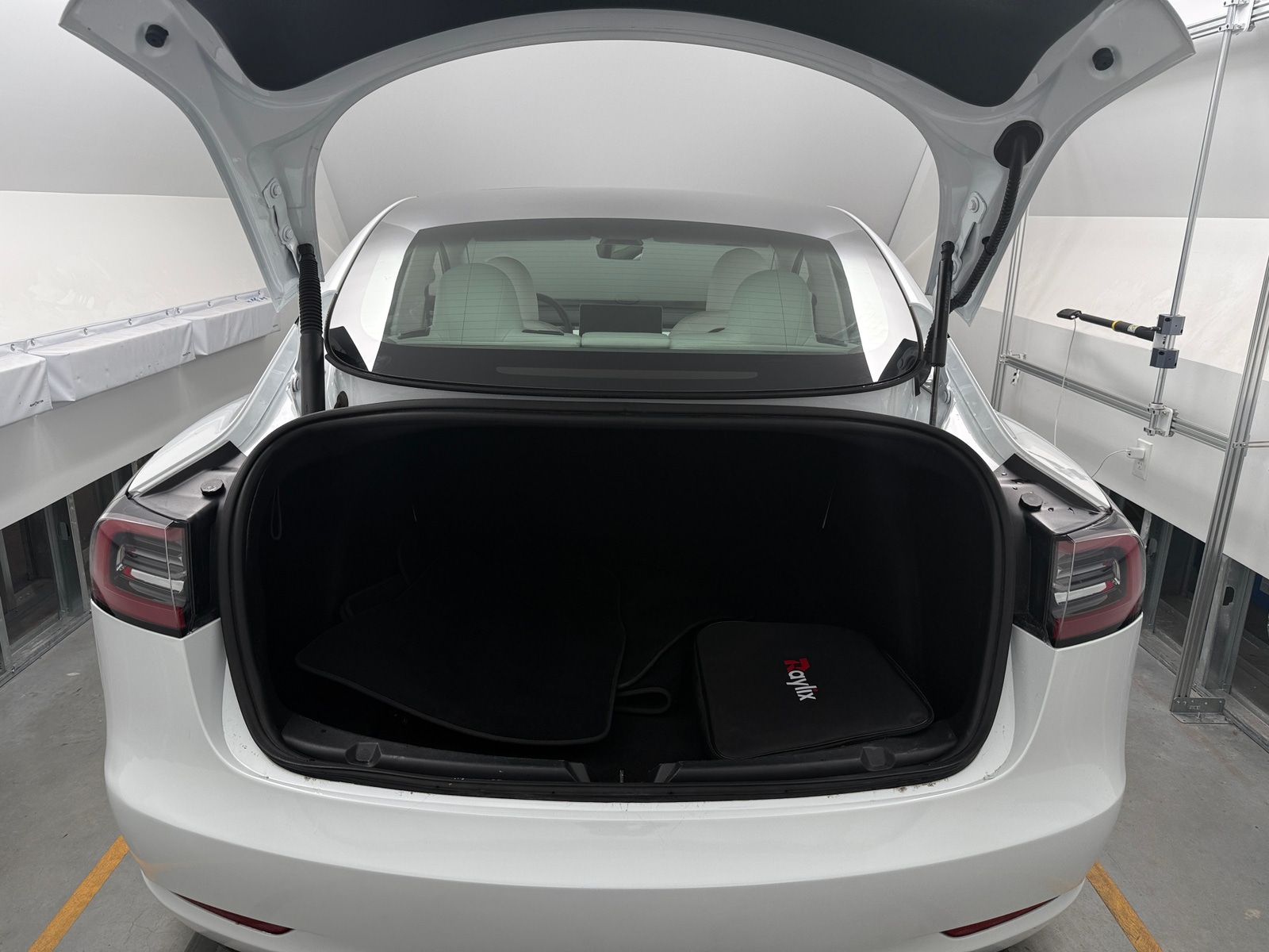 Thumbnail: 2023 Tesla Model 3 - 6