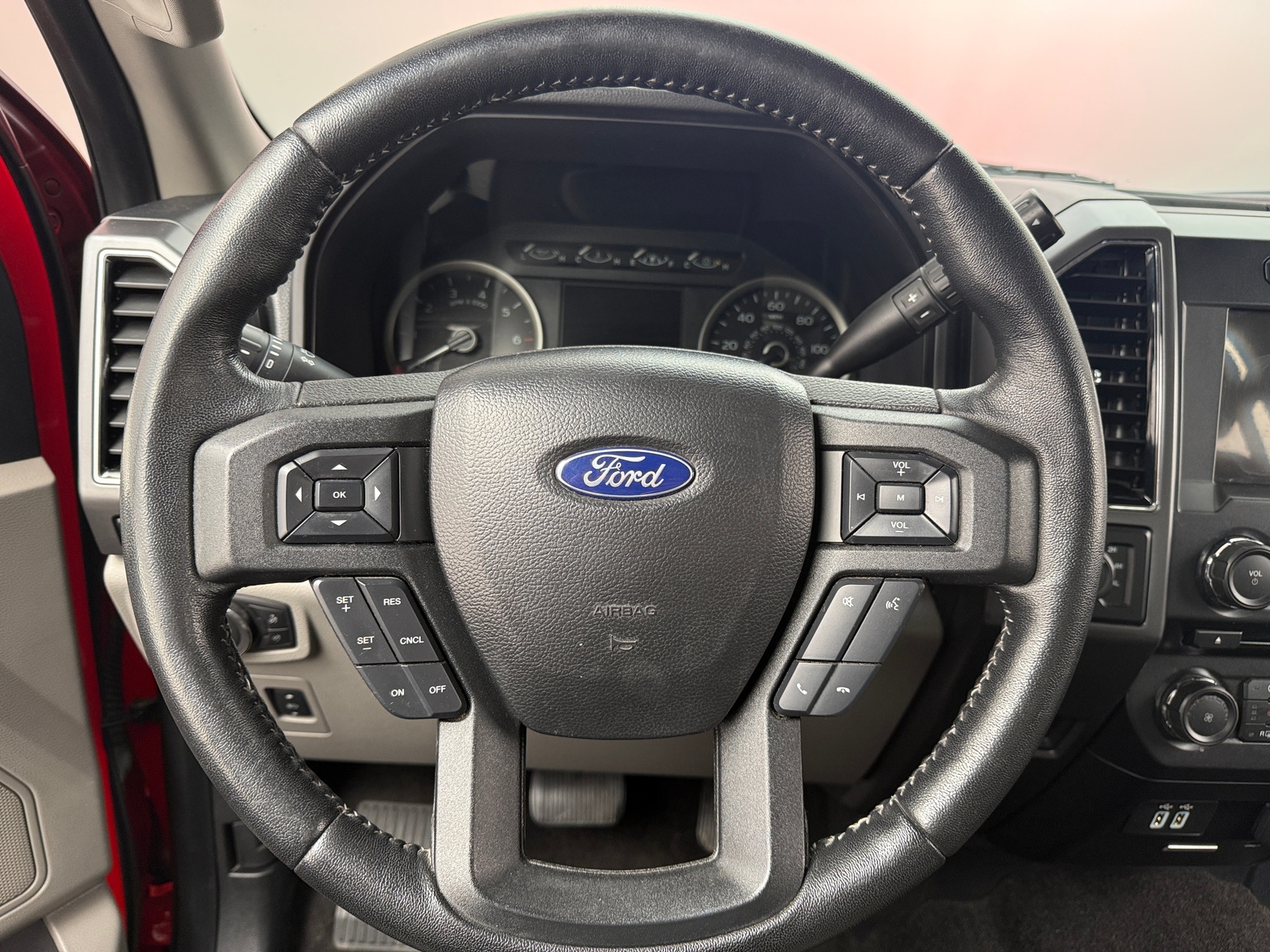 Thumbnail: 2018 Ford Econoline - 5