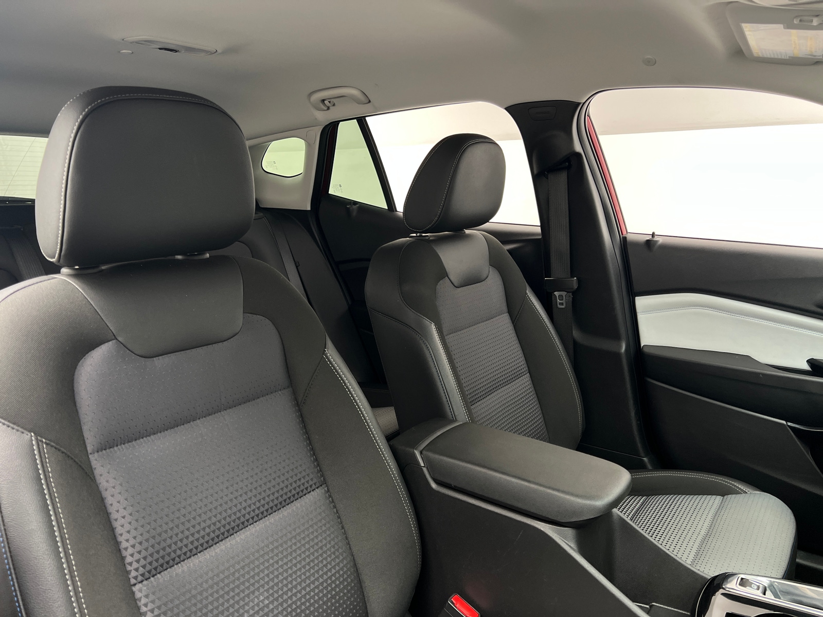Thumbnail: 2025 Chevrolet Trax - 2