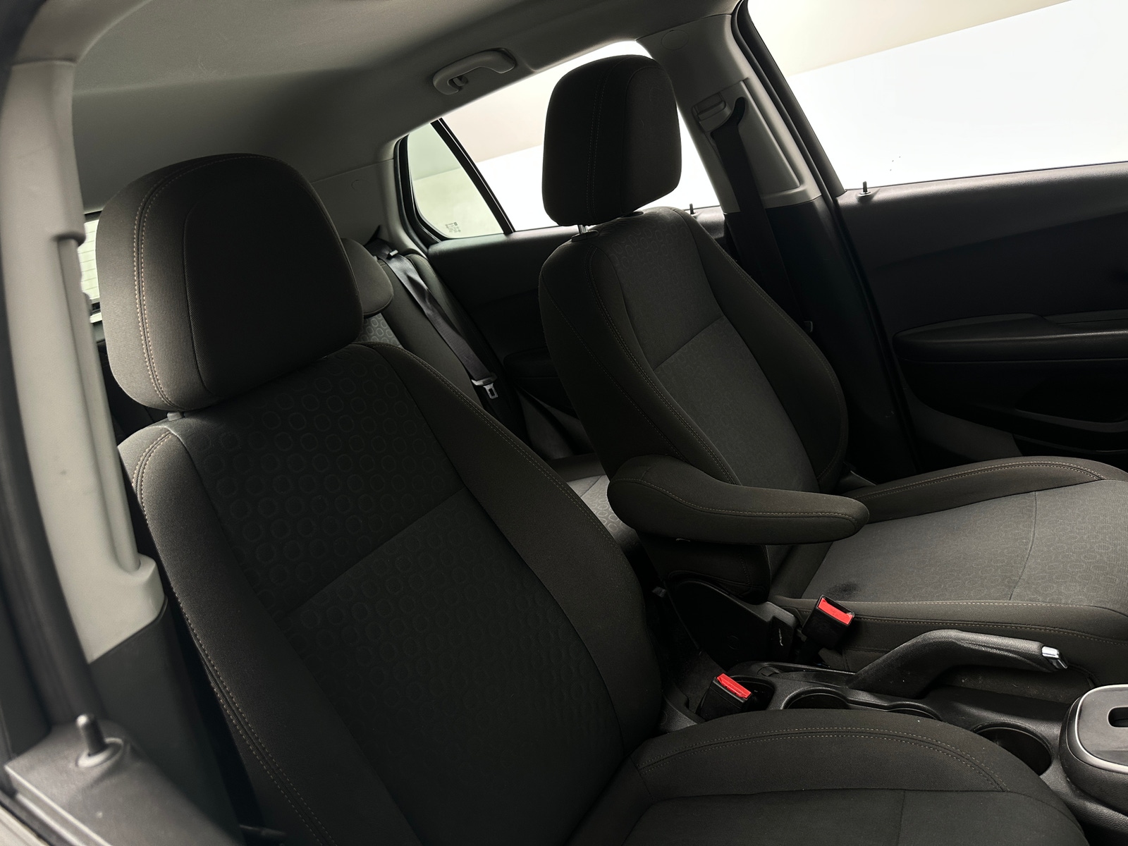 Thumbnail: 2018 Chevrolet Trax - 2