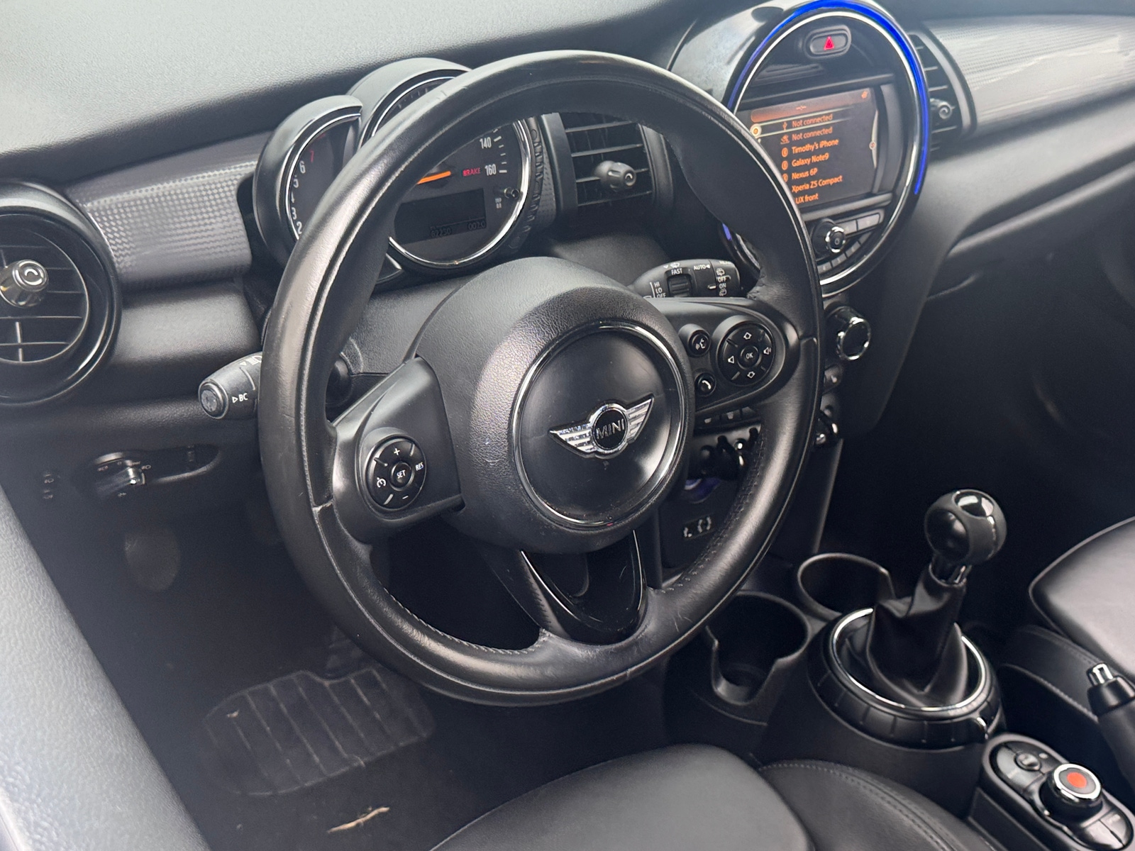 Thumbnail: 2015 MINI Cooper Hardtop - 3