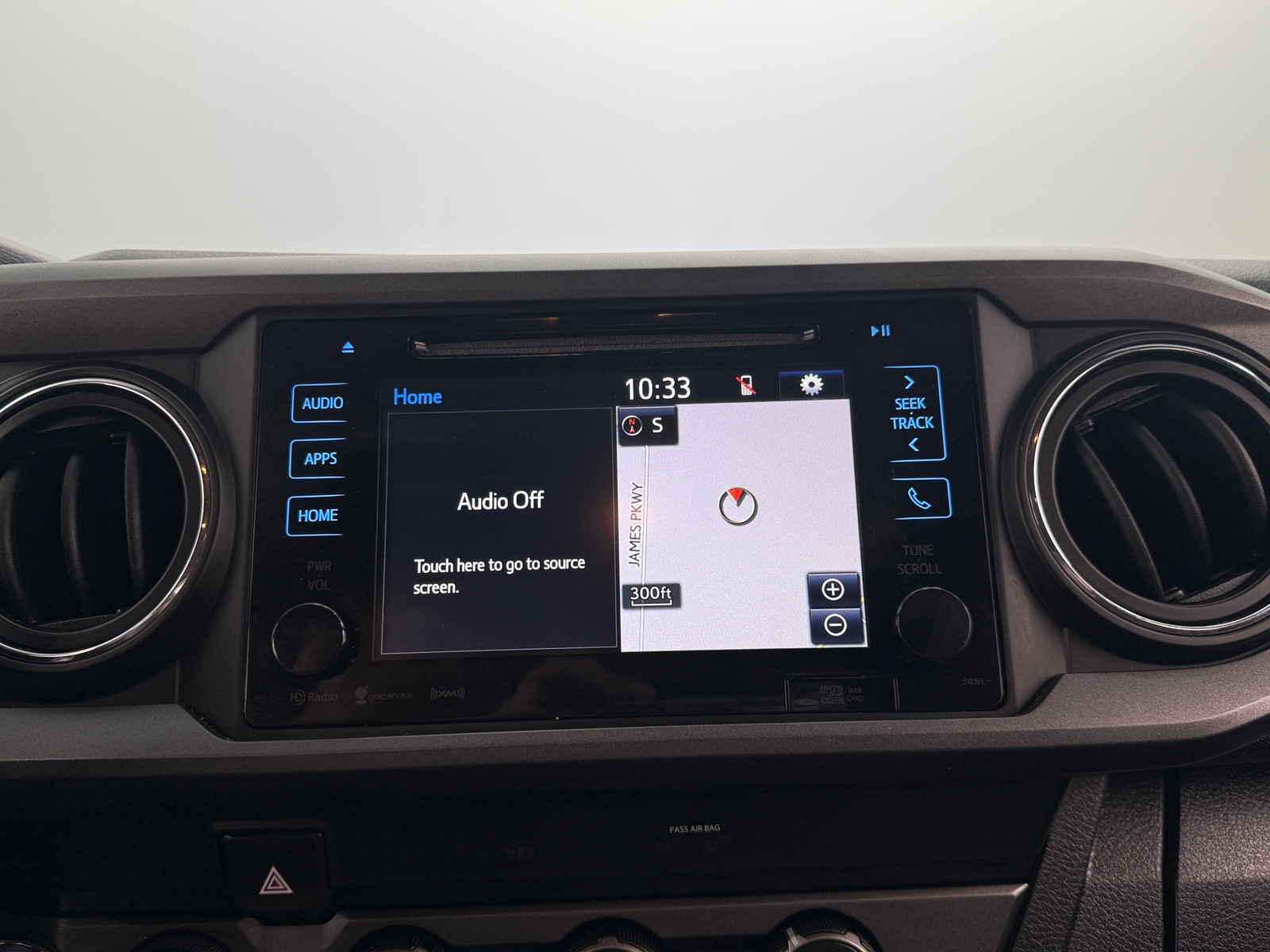 Thumbnail: 2019 Toyota Tacoma - 4