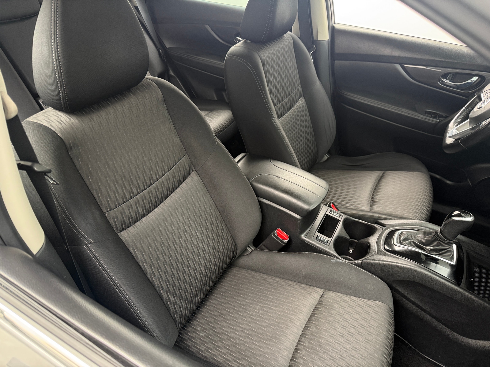 Thumbnail: 2018 Nissan Rogue - 2