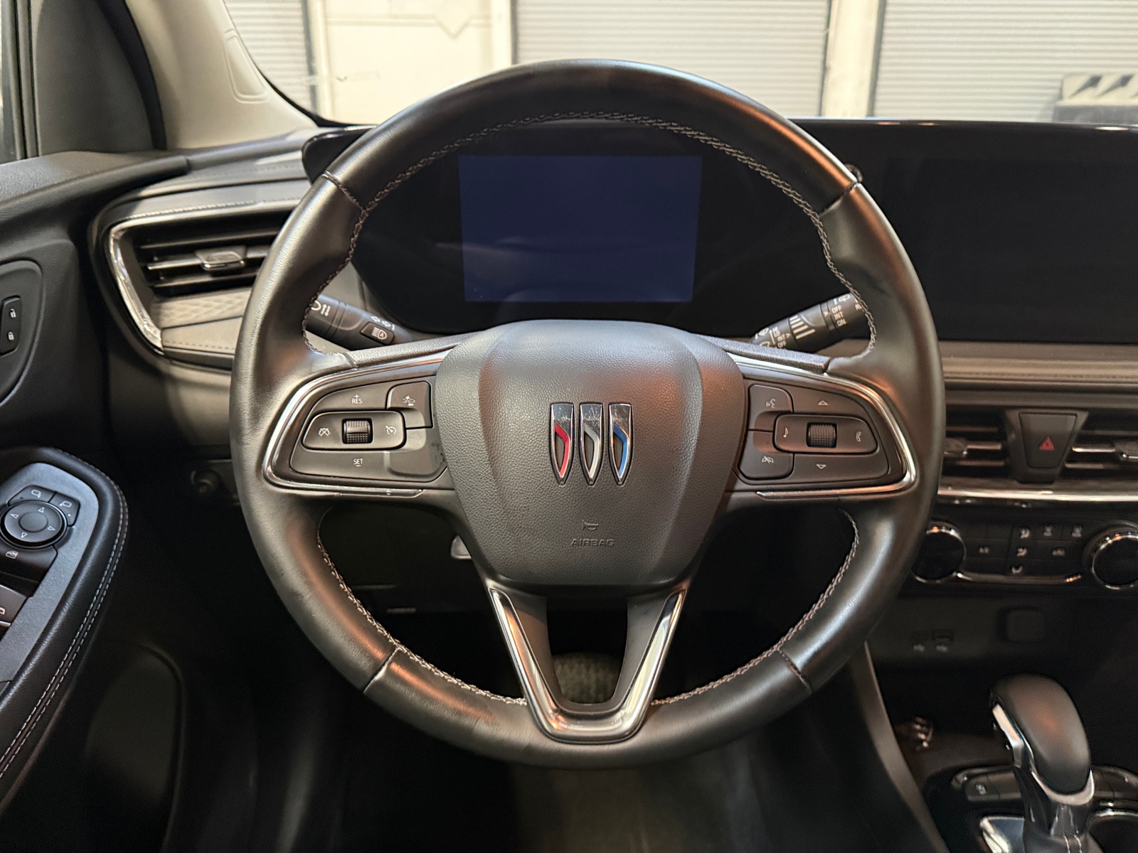 Thumbnail: 2025 Buick Encore GX - 5