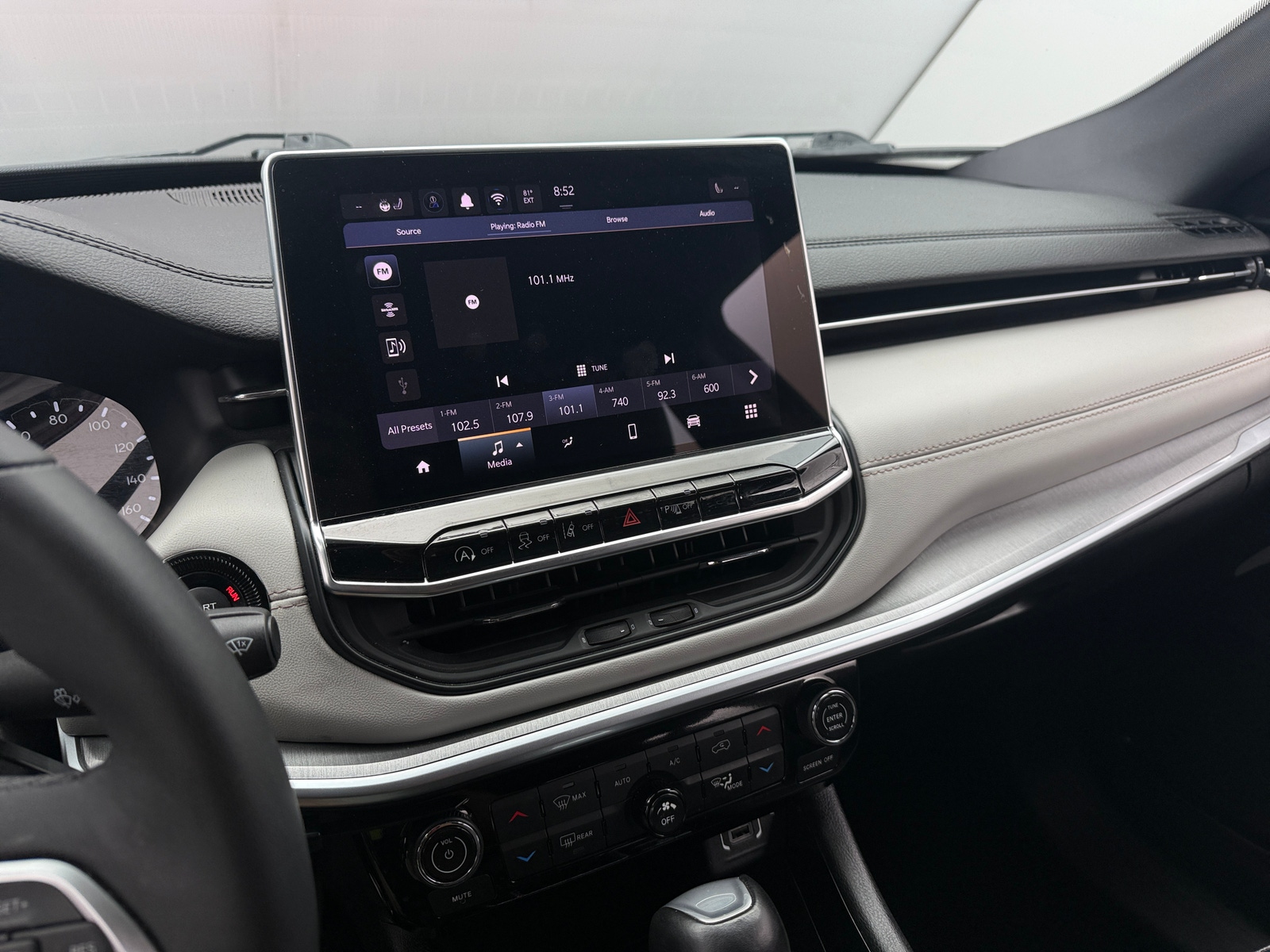Thumbnail: 2024 Jeep Compass - 3